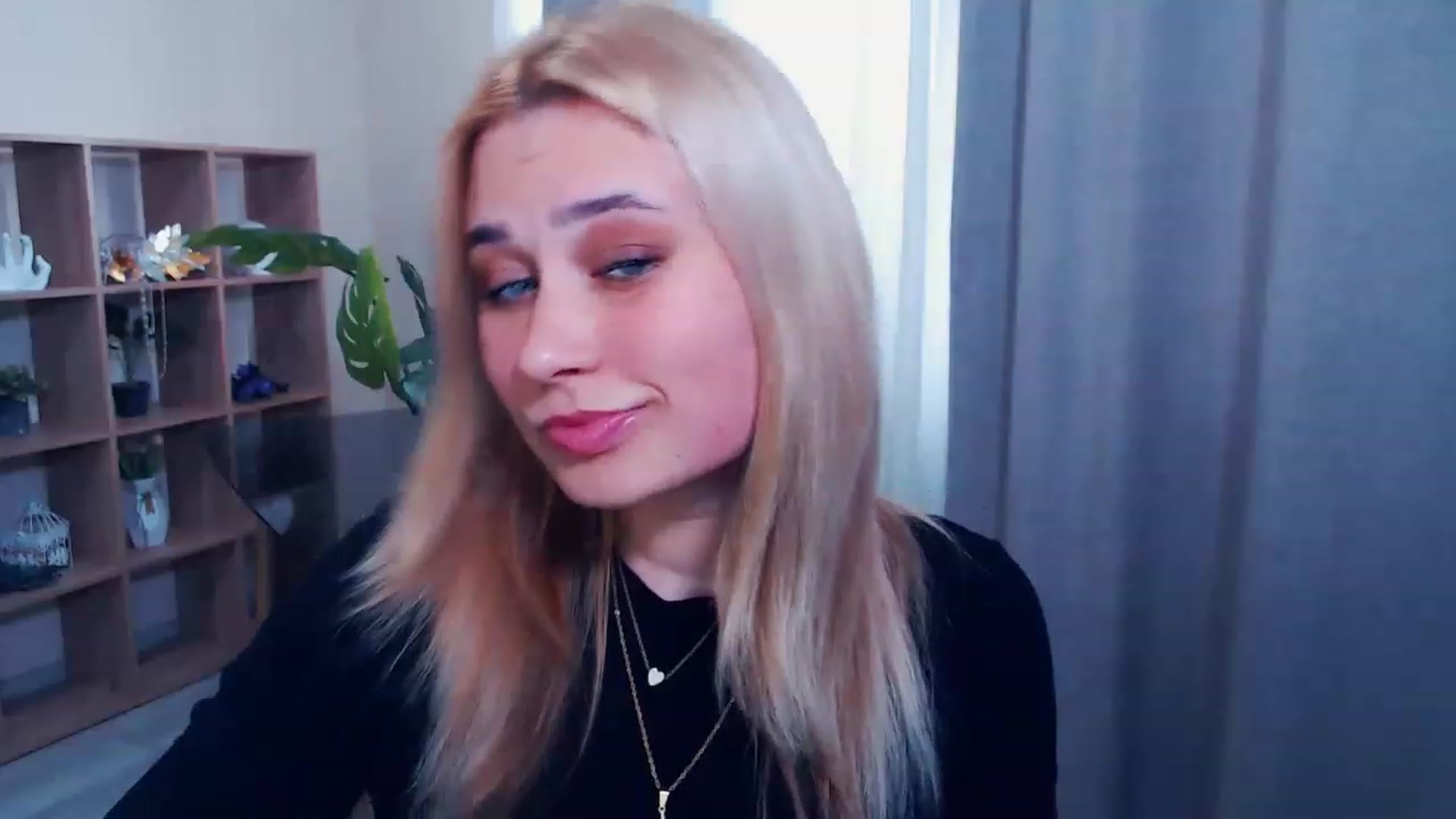 Gallery image thumbnail from Kukla_kolduna's myfreecams stream on, 03/22/2023, 14:49 image 3 of 20