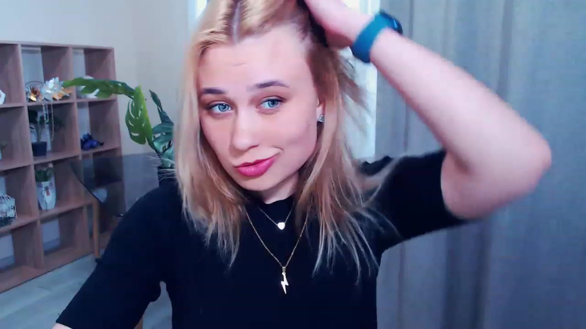 Gallery image thumbnail from Kukla_kolduna's myfreecams stream on, 03/22/2023, 14:49 image 18 of 20