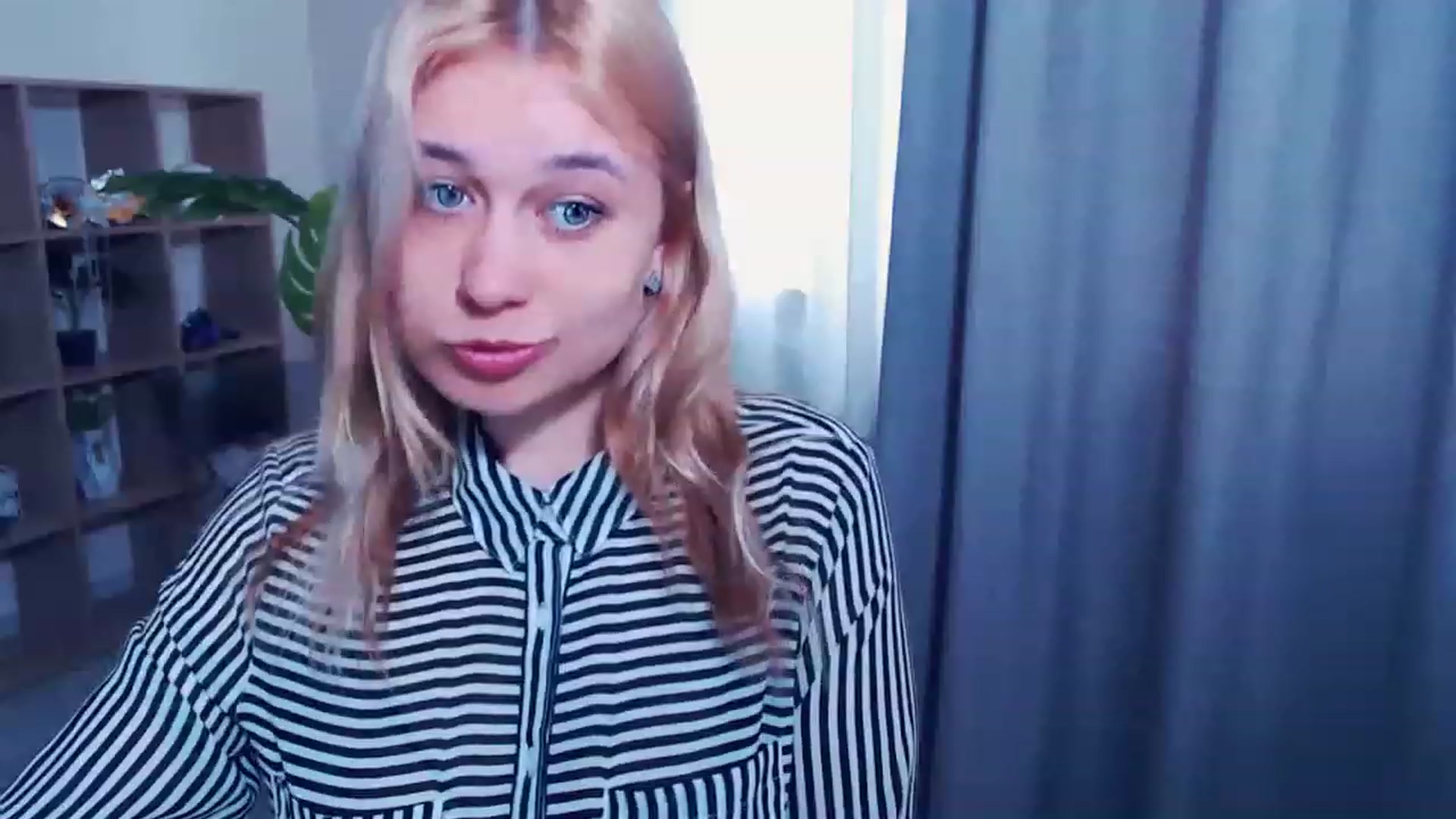 Gallery image thumbnail from Kukla_kolduna's myfreecams stream on, 03/23/2023, 13:40 image 9 of 20