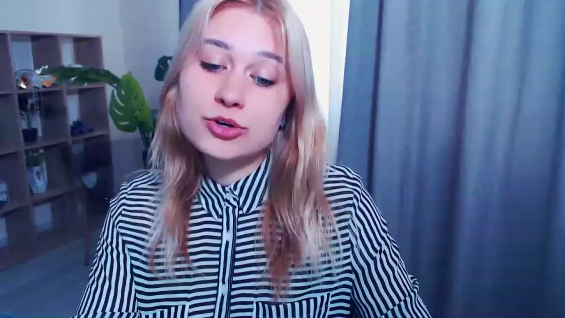 Gallery image thumbnail from Kukla_kolduna's myfreecams stream on, 03/23/2023, 13:40 image 11 of 20