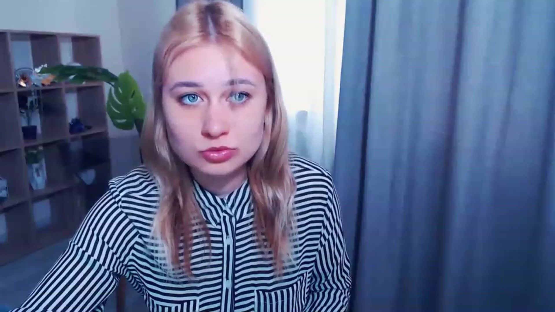 Gallery image thumbnail from Kukla_kolduna's myfreecams stream on, 03/23/2023, 13:40 image 4 of 20