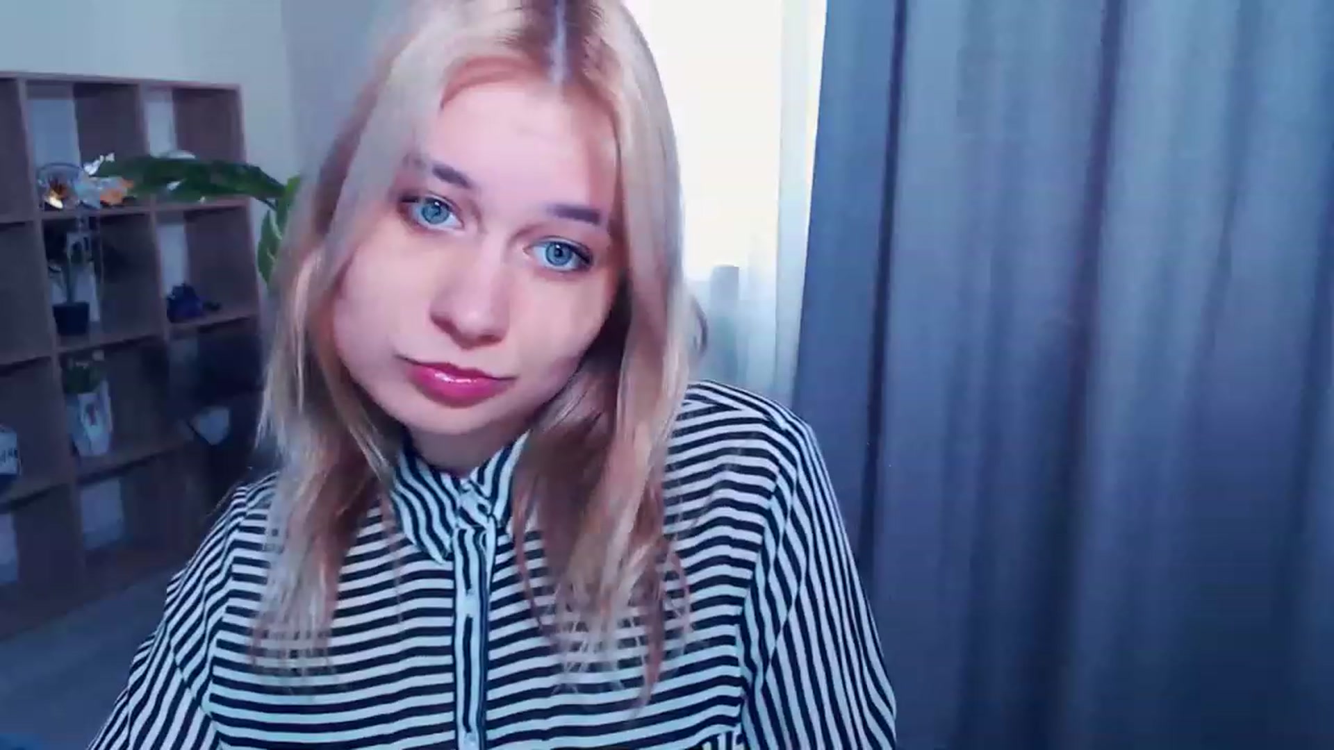 Gallery image thumbnail from Kukla_kolduna's myfreecams stream on, 03/23/2023, 13:40 image 17 of 20