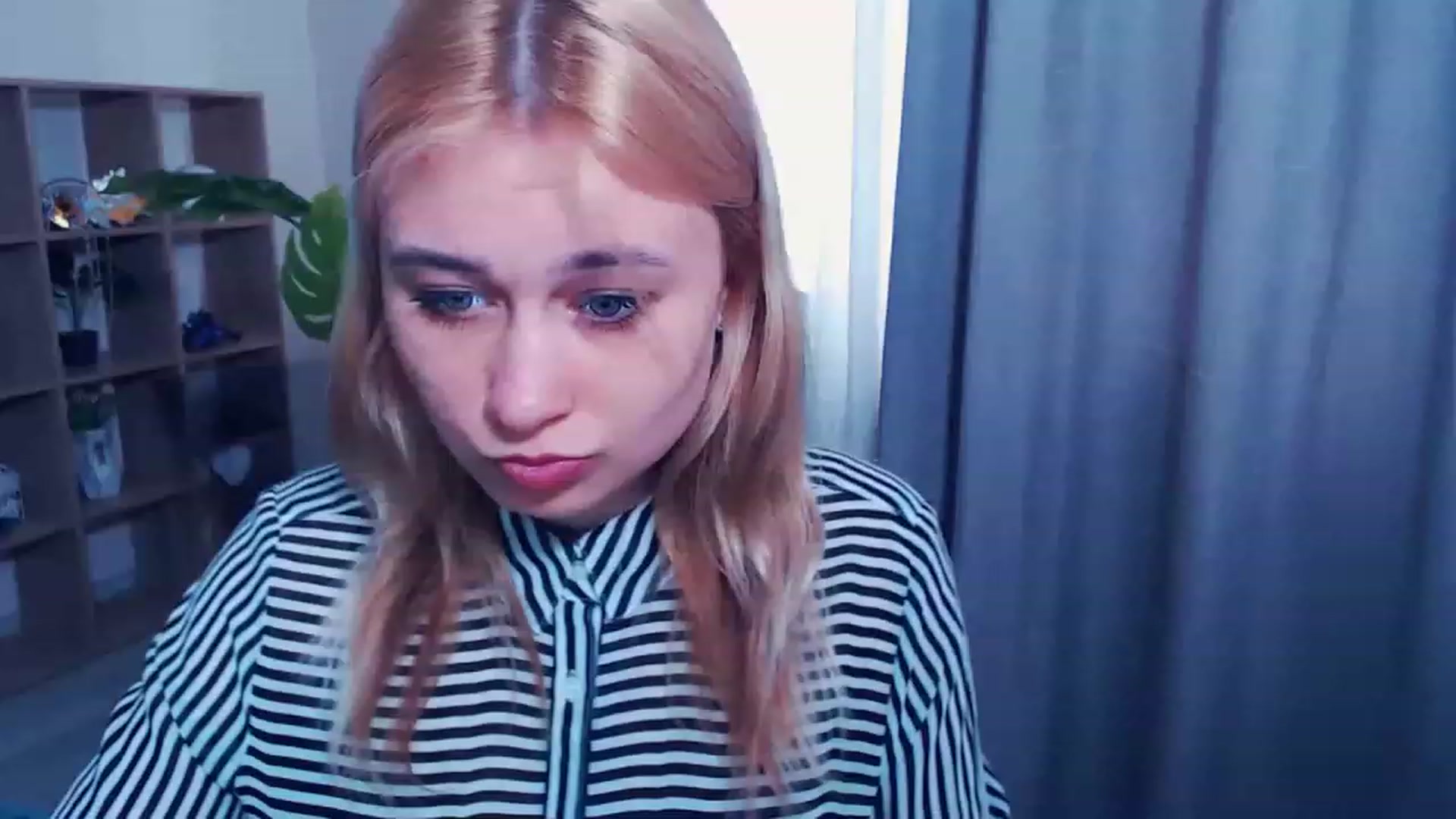 Gallery image thumbnail from Kukla_kolduna's myfreecams stream on, 03/23/2023, 13:40 image 1 of 20