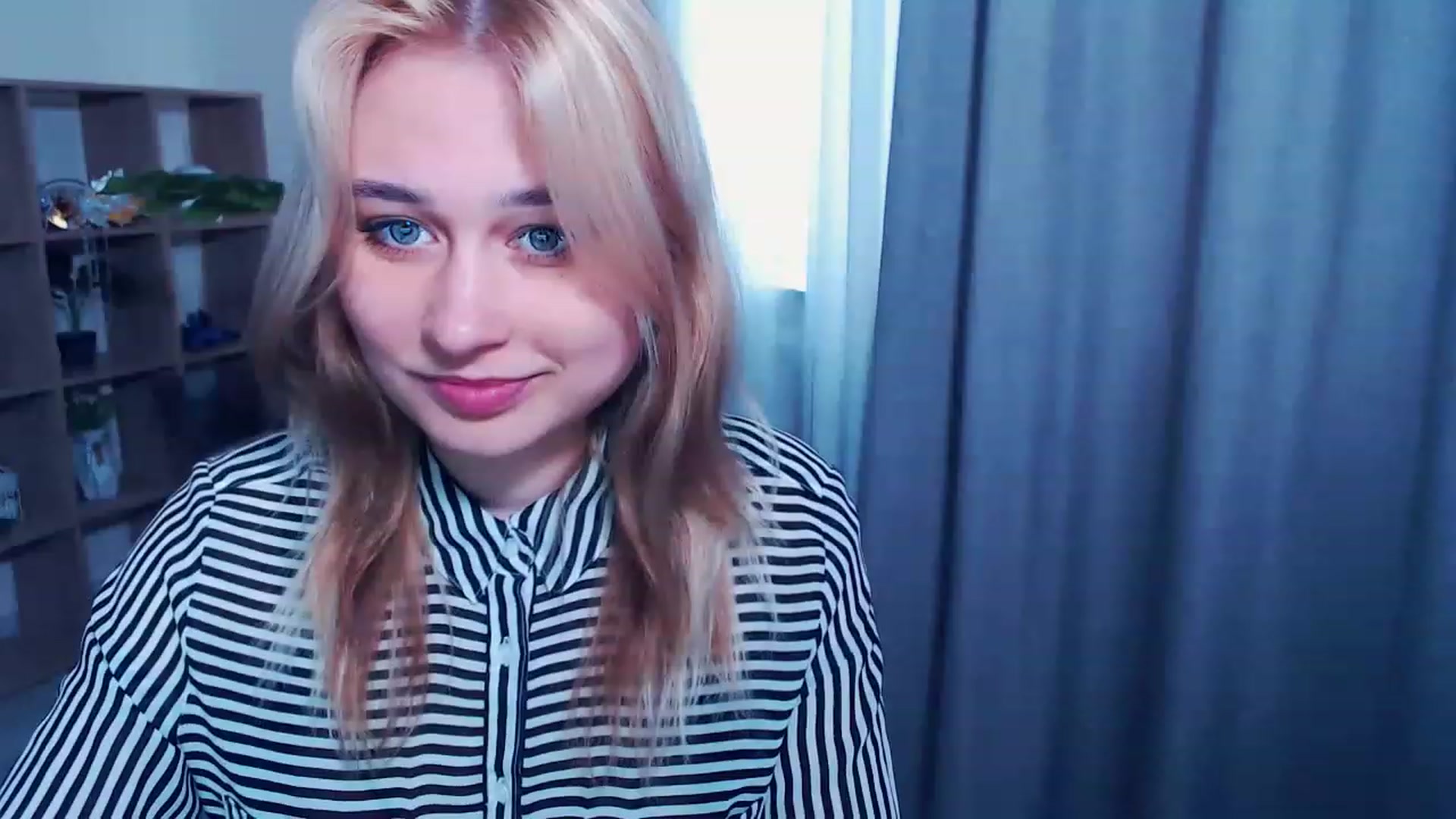 Gallery image thumbnail from Kukla_kolduna's myfreecams stream on, 03/23/2023, 14:52 image 17 of 20