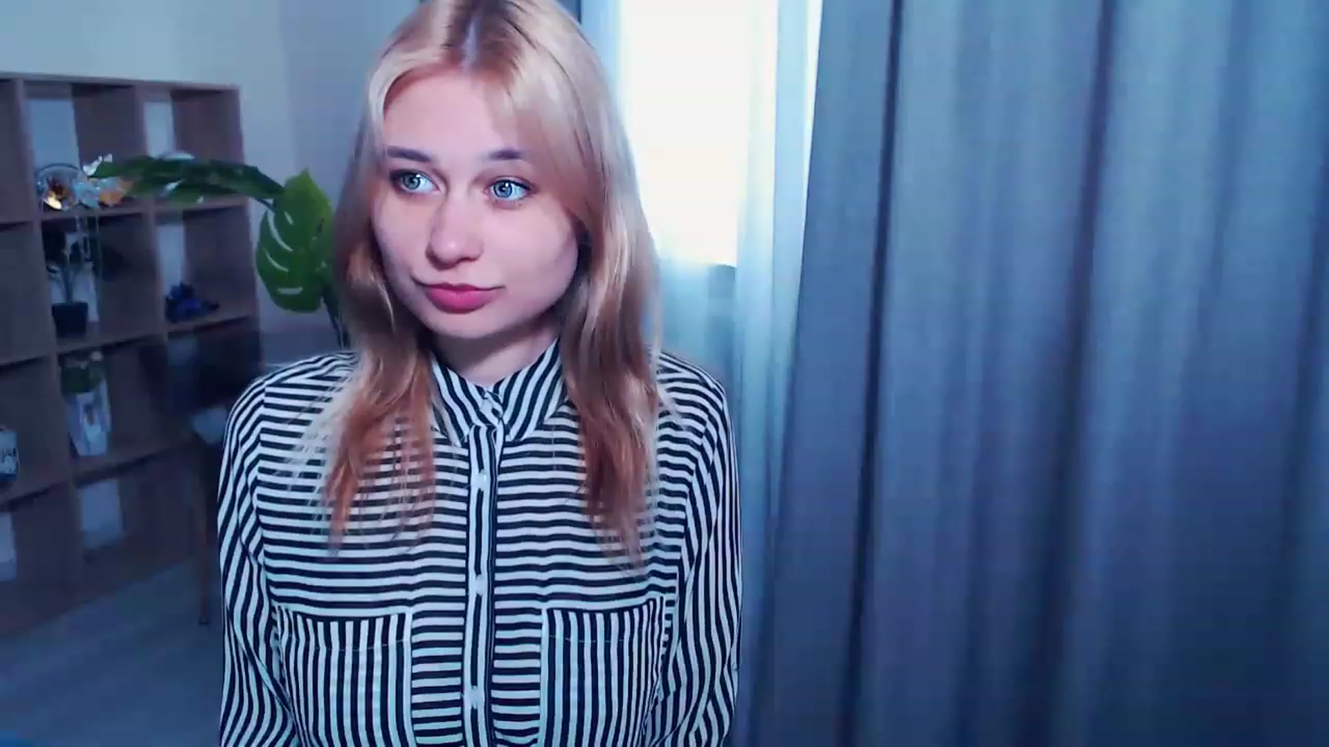 Gallery image thumbnail from Kukla_kolduna's myfreecams stream on, 03/23/2023, 14:52 image 15 of 20