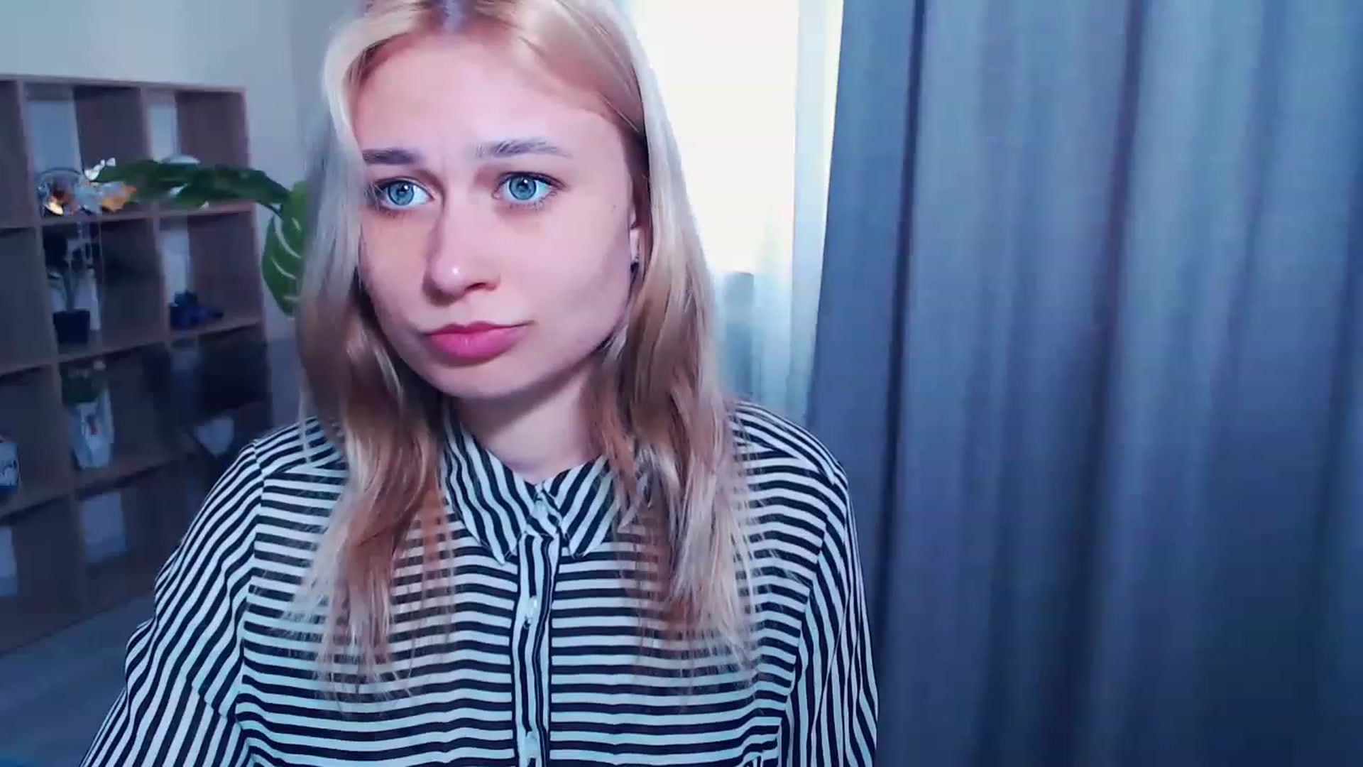 Gallery image thumbnail from Kukla_kolduna's myfreecams stream on, 03/23/2023, 14:52 image 8 of 20