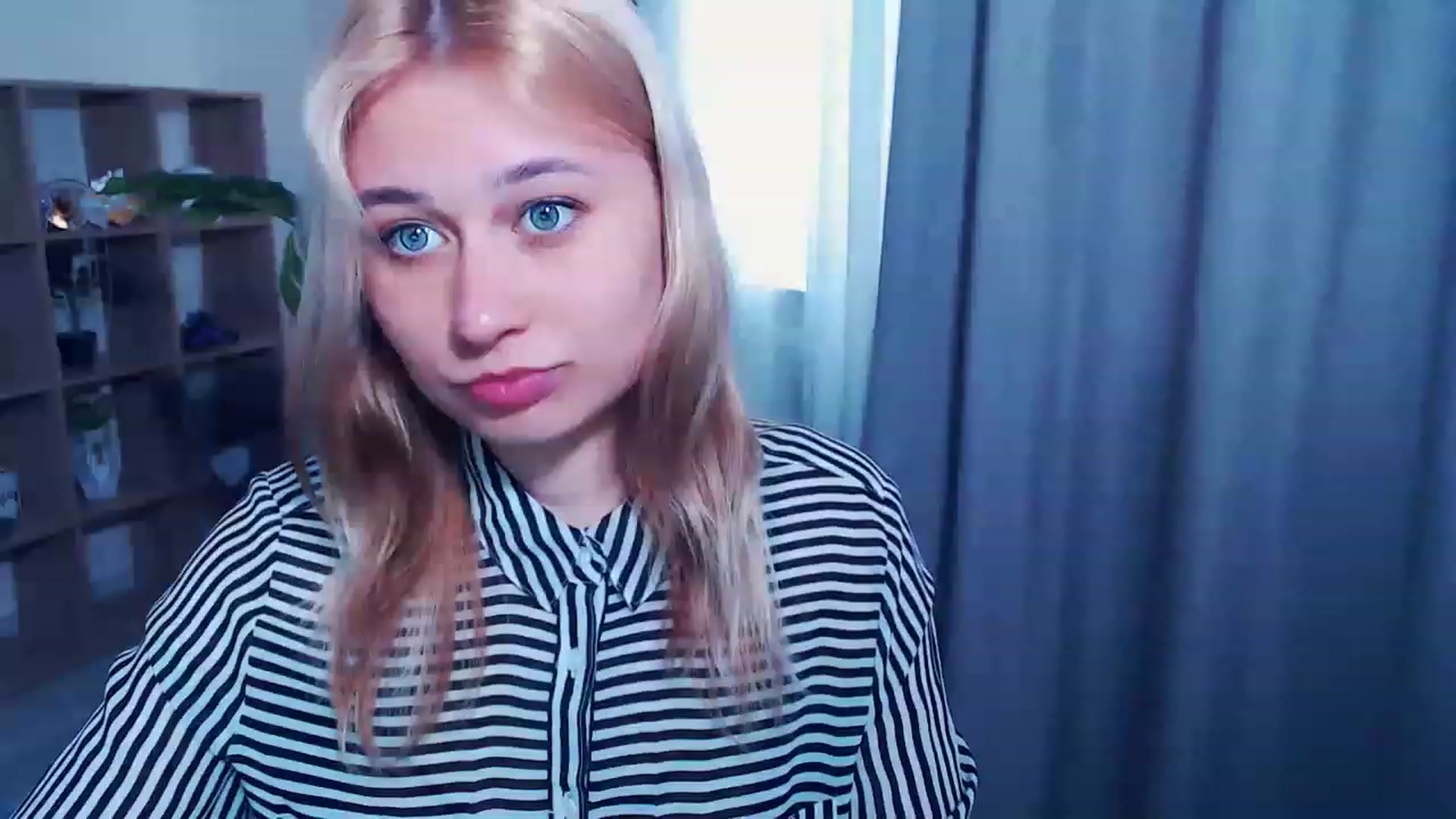 Gallery image thumbnail from Kukla_kolduna's myfreecams stream on, 03/23/2023, 14:52 image 13 of 20