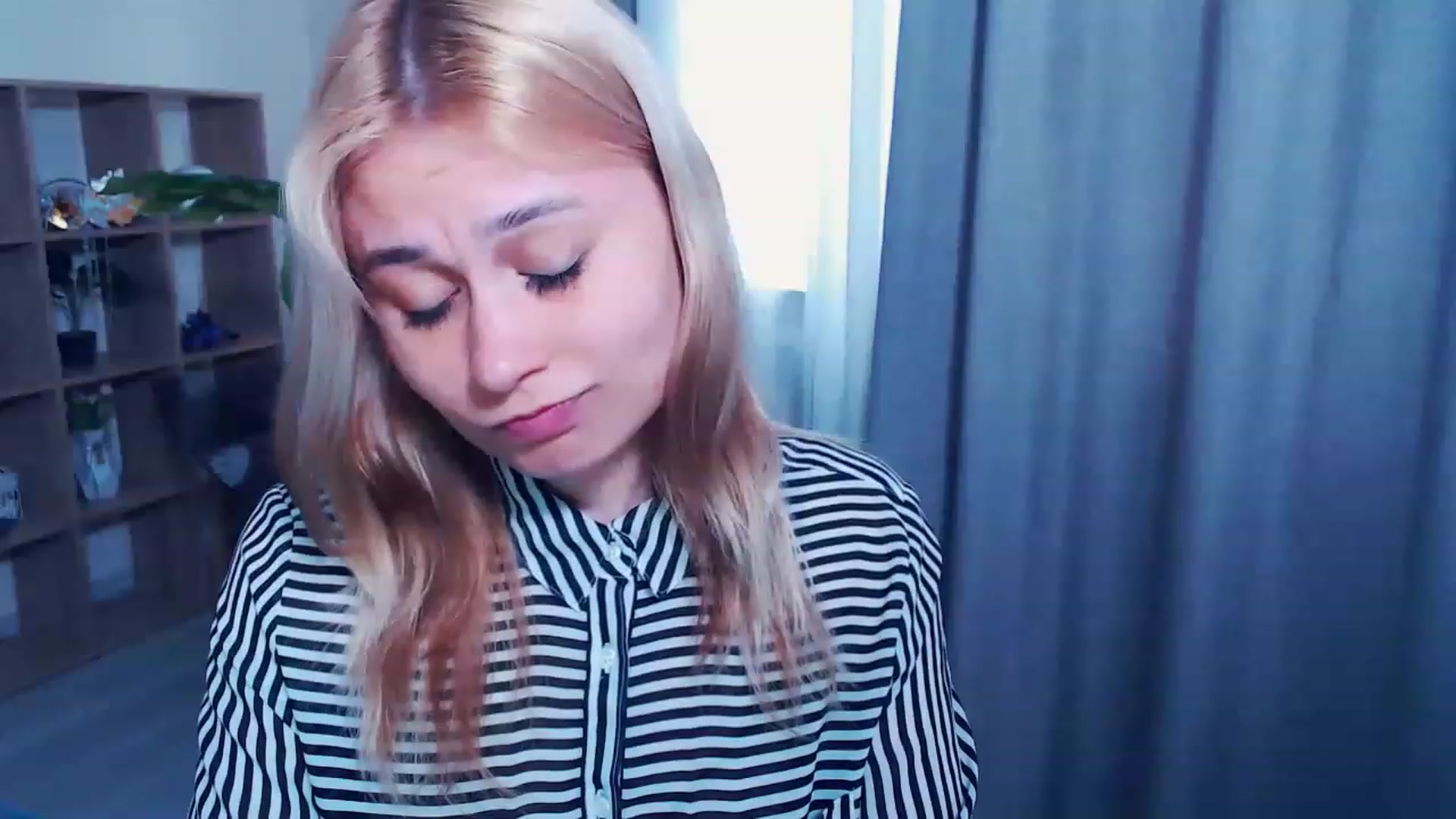Gallery image thumbnail from Kukla_kolduna's myfreecams stream on, 03/23/2023, 14:52 image 11 of 20