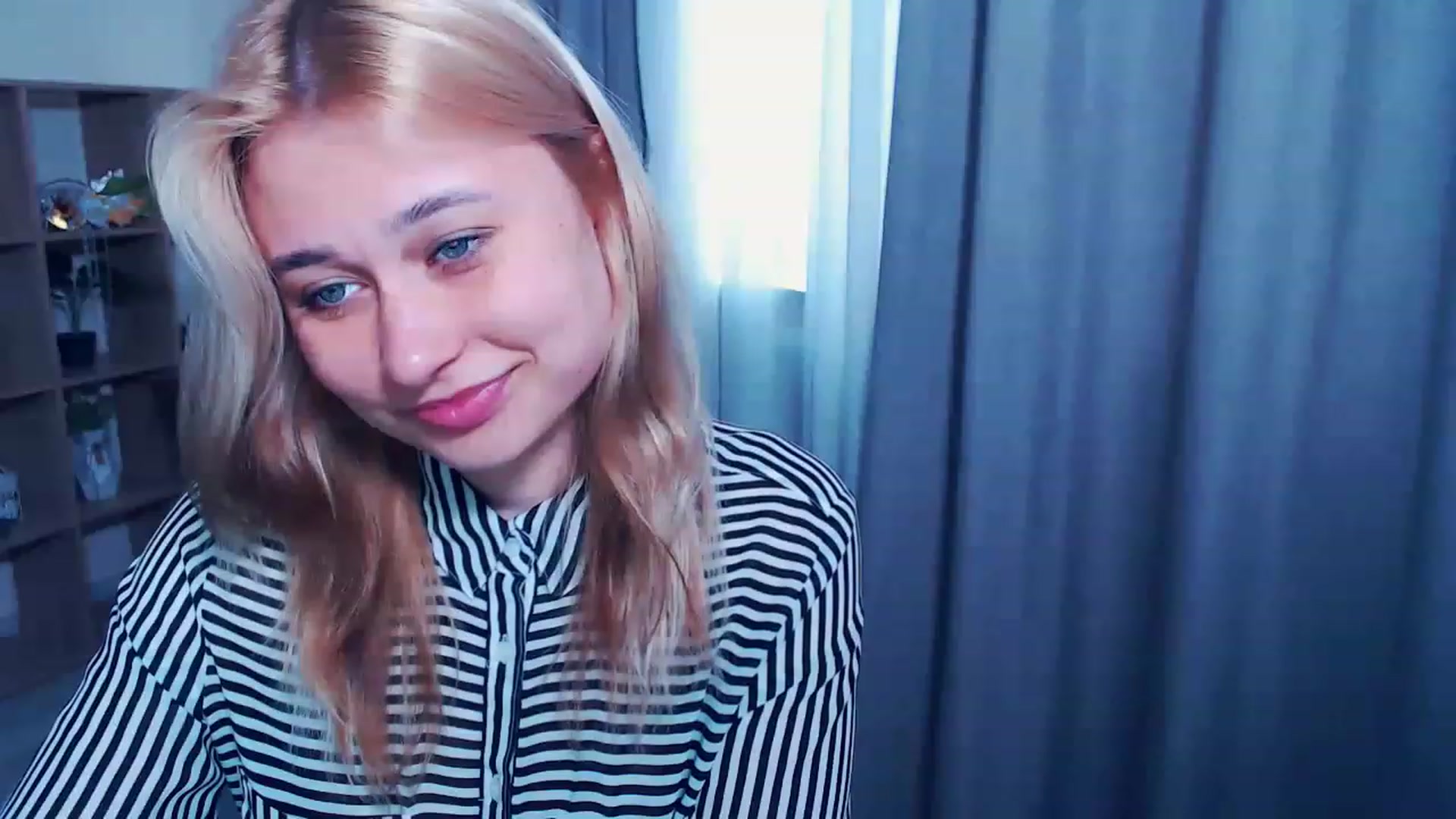 Gallery image thumbnail from Kukla_kolduna's myfreecams stream on, 03/23/2023, 14:52 image 18 of 20