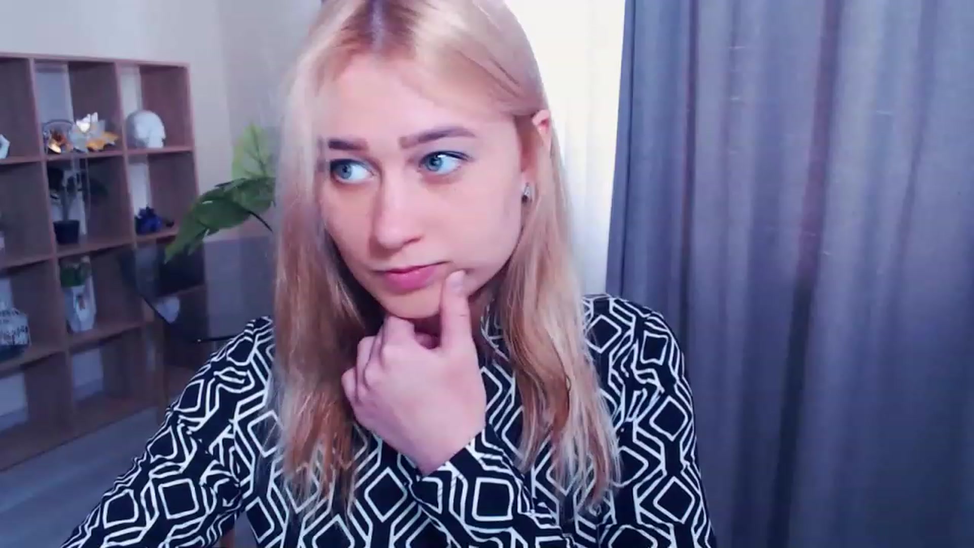 Gallery image thumbnail from Kukla_kolduna's myfreecams stream on, 03/24/2023, 12:16 image 8 of 20
