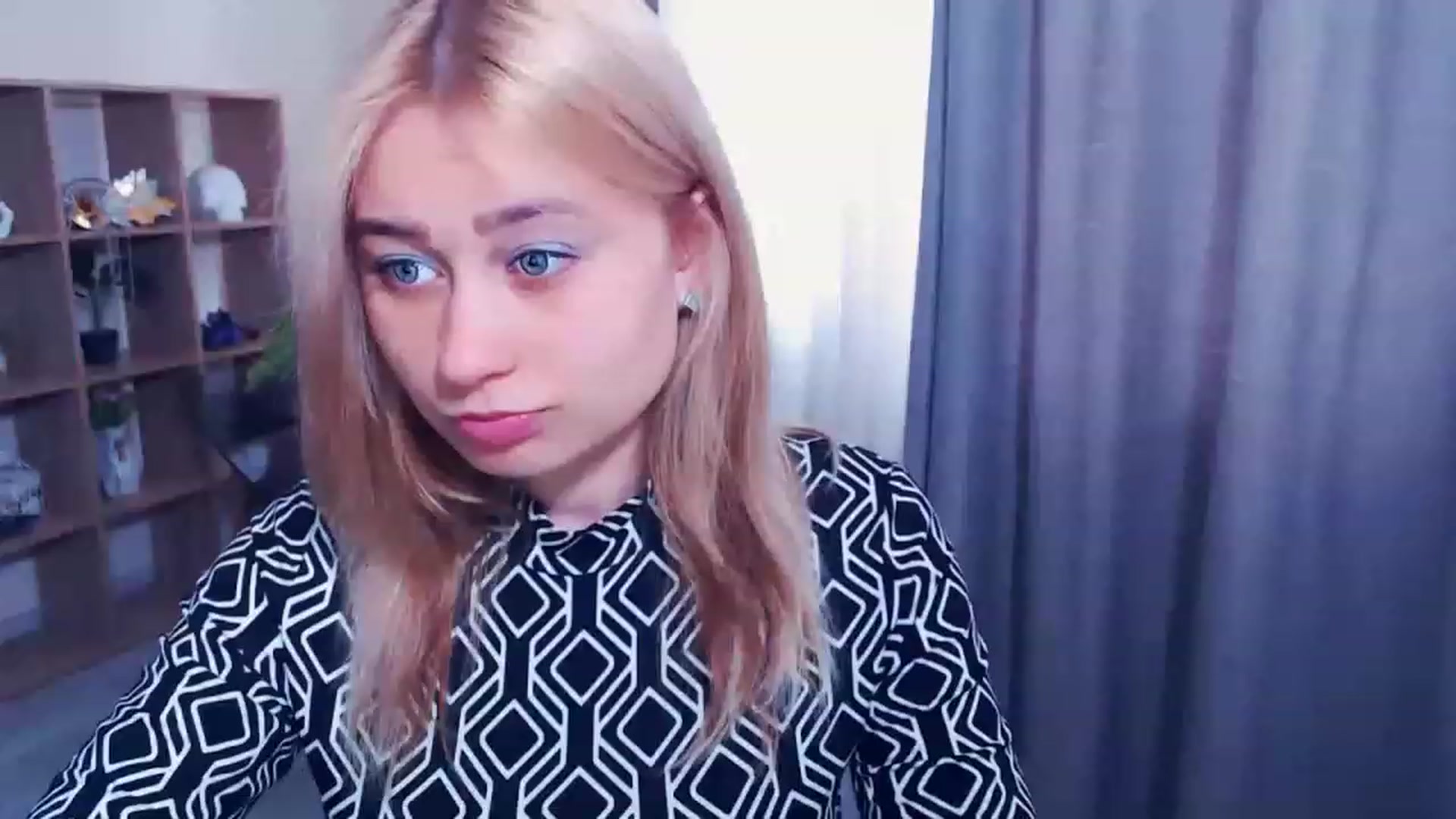 Gallery image thumbnail from Kukla_kolduna's myfreecams stream on, 03/24/2023, 12:16 image 10 of 20