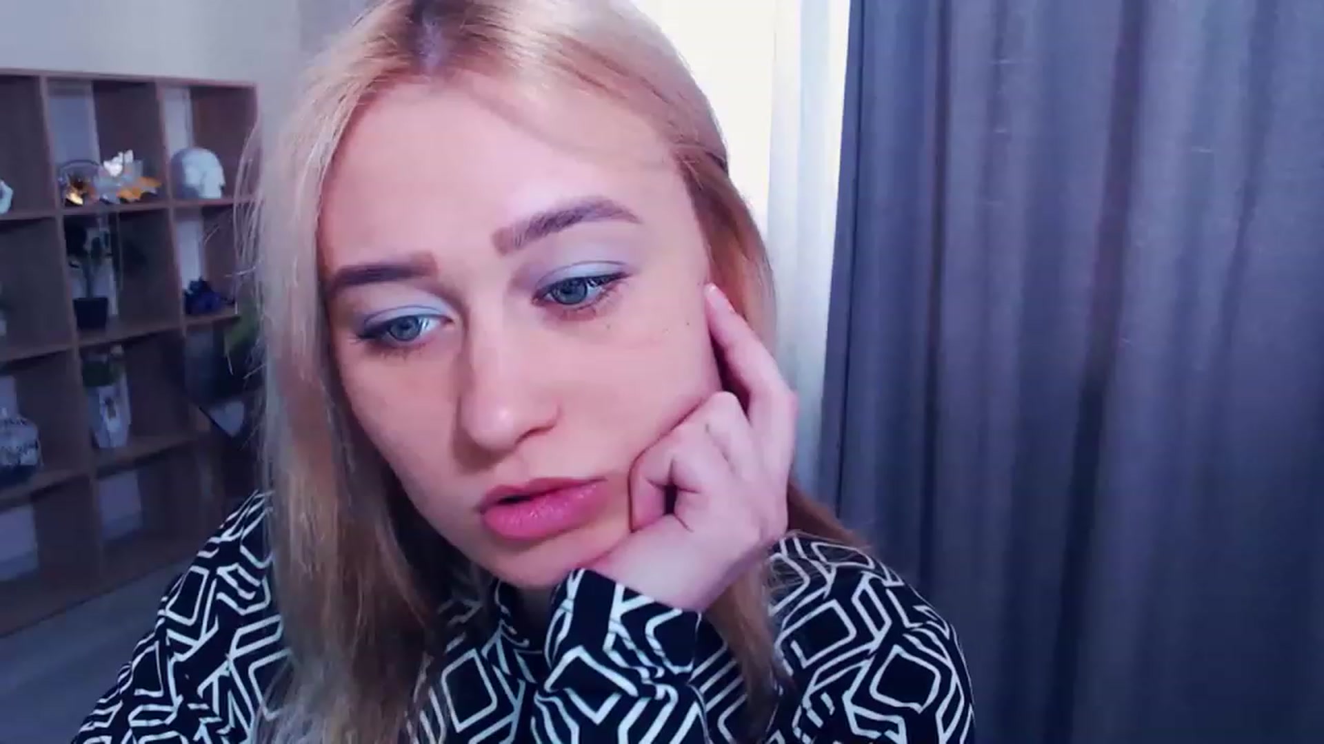 Gallery image thumbnail from Kukla_kolduna's myfreecams stream on, 03/24/2023, 12:16 image 11 of 20