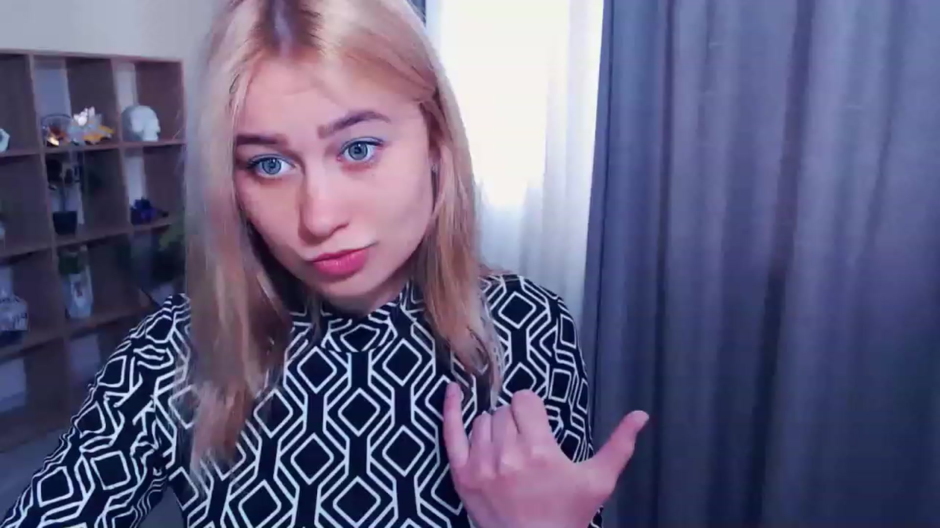 Gallery image thumbnail from Kukla_kolduna's myfreecams stream on, 03/24/2023, 12:16 image 13 of 20