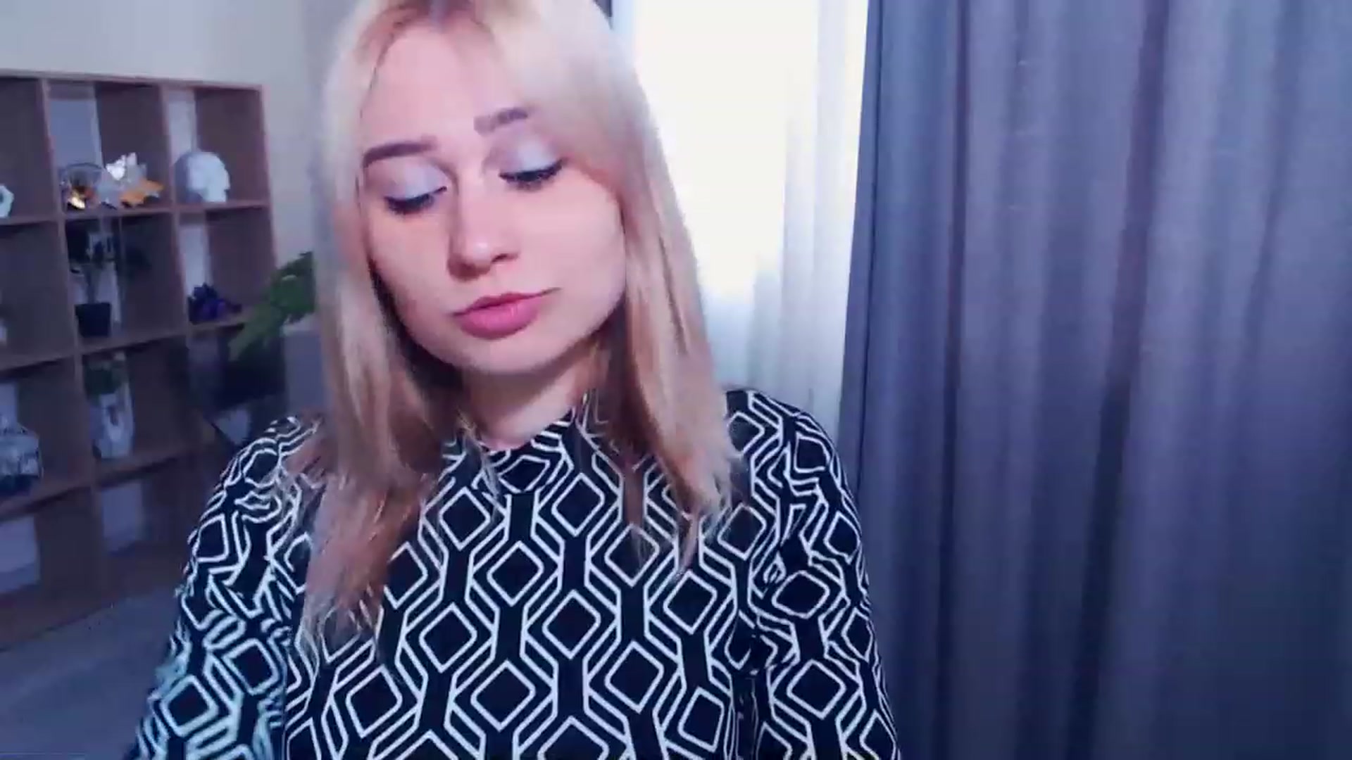 Gallery image thumbnail from Kukla_kolduna's myfreecams stream on, 03/24/2023, 12:16 image 16 of 20