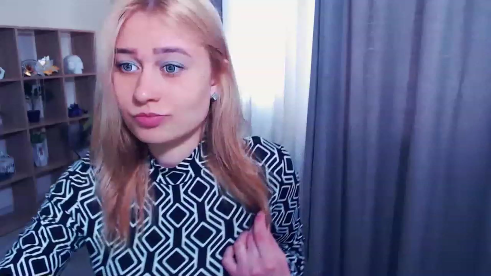 Gallery image thumbnail from Kukla_kolduna's myfreecams stream on, 03/24/2023, 12:16 image 18 of 20