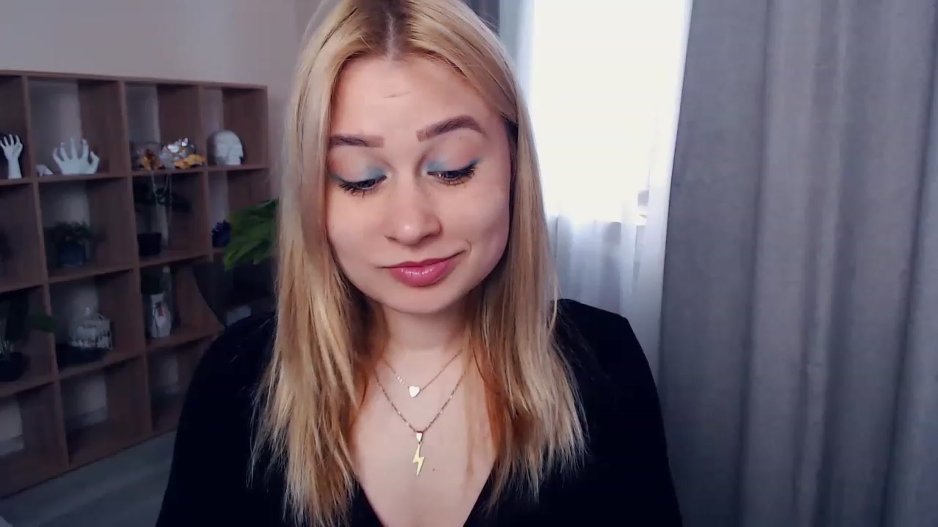 Gallery image thumbnail from Kukla_kolduna's myfreecams stream on, 03/25/2023, 12:50 image 5 of 20