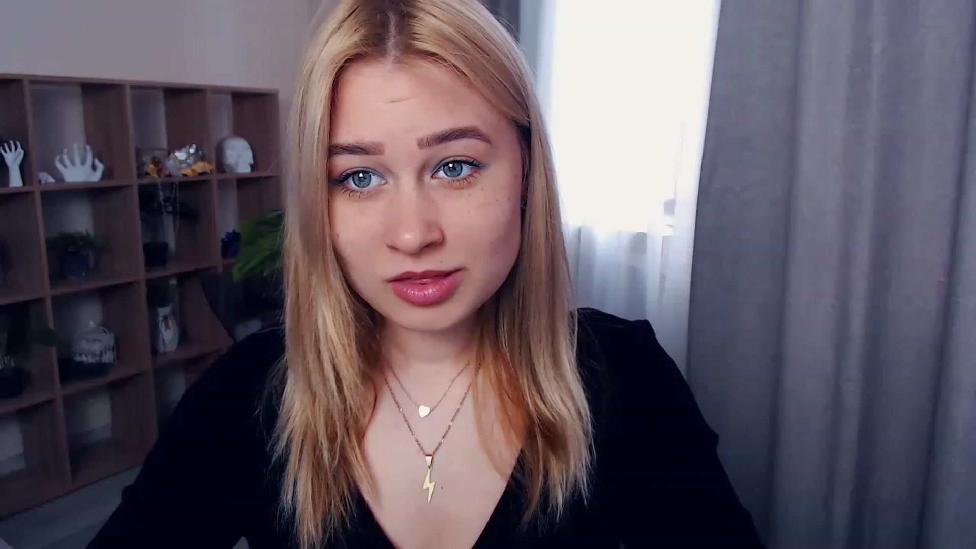 Gallery image thumbnail from Kukla_kolduna's myfreecams stream on, 03/25/2023, 12:50 image 4 of 20
