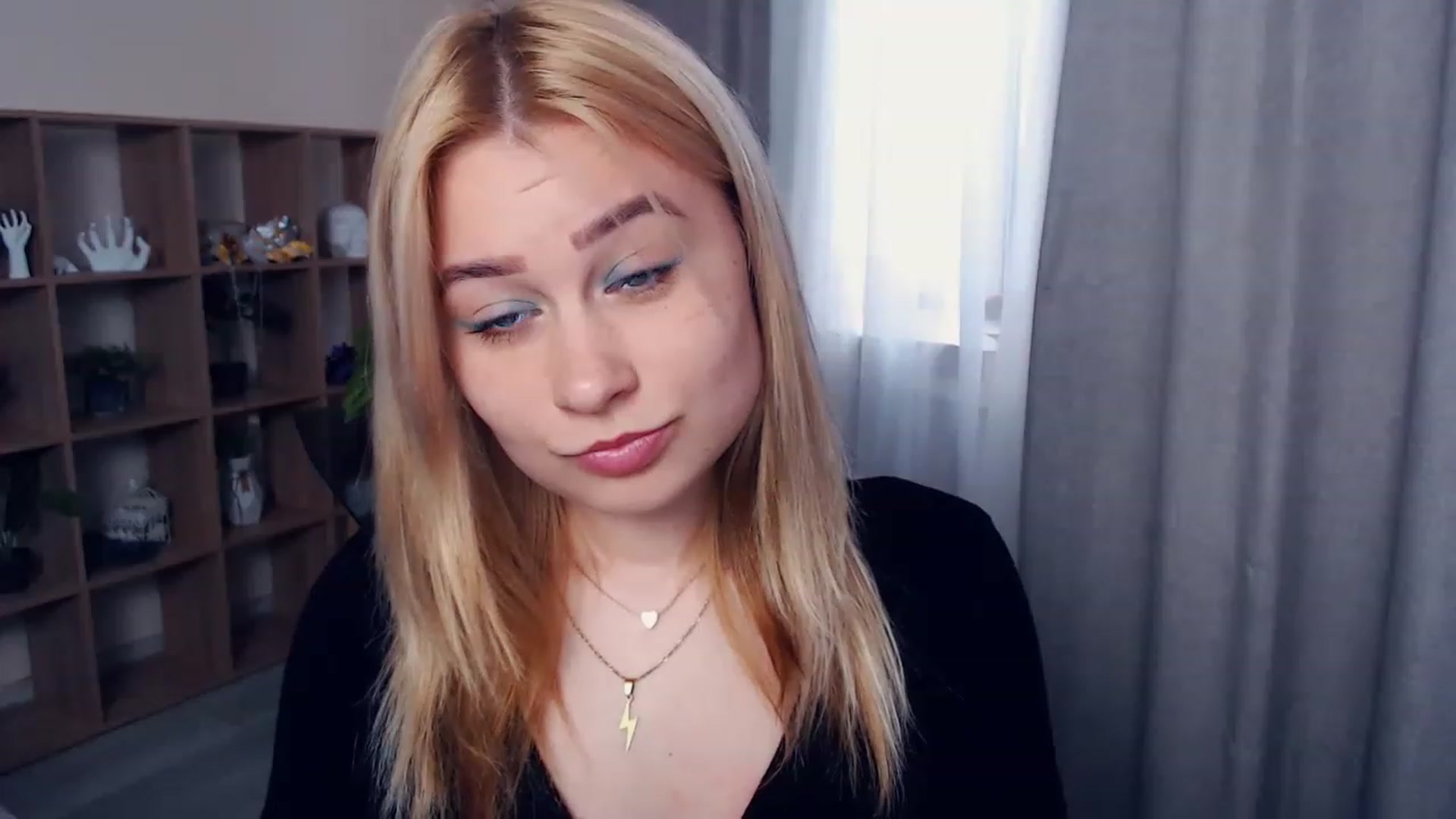 Gallery image thumbnail from Kukla_kolduna's myfreecams stream on, 03/25/2023, 12:50 image 20 of 20