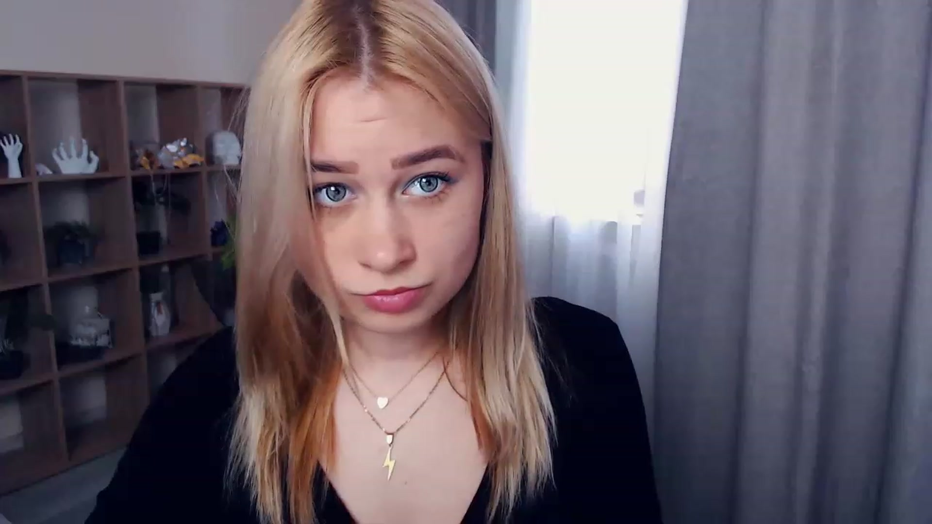 Gallery image thumbnail from Kukla_kolduna's myfreecams stream on, 03/25/2023, 12:50 image 9 of 20