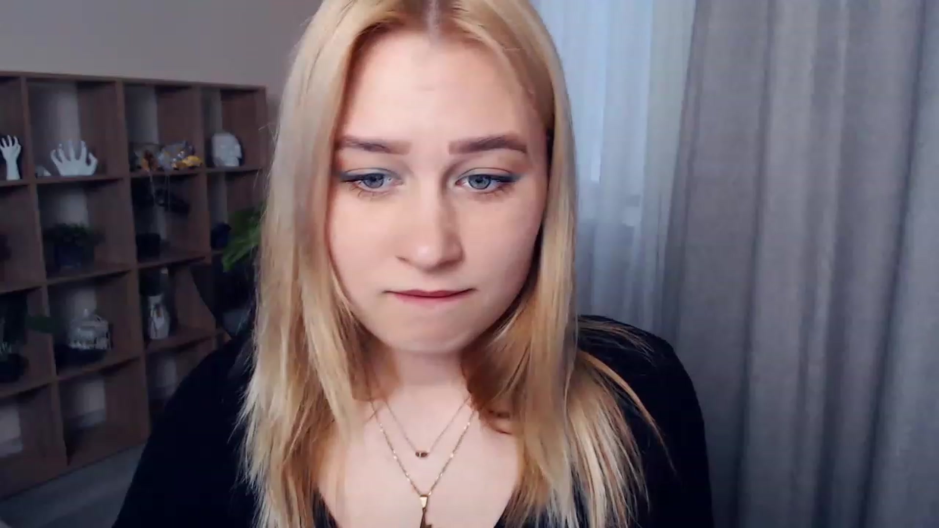 Gallery image thumbnail from Kukla_kolduna's myfreecams stream on, 03/25/2023, 15:08 image 5 of 20