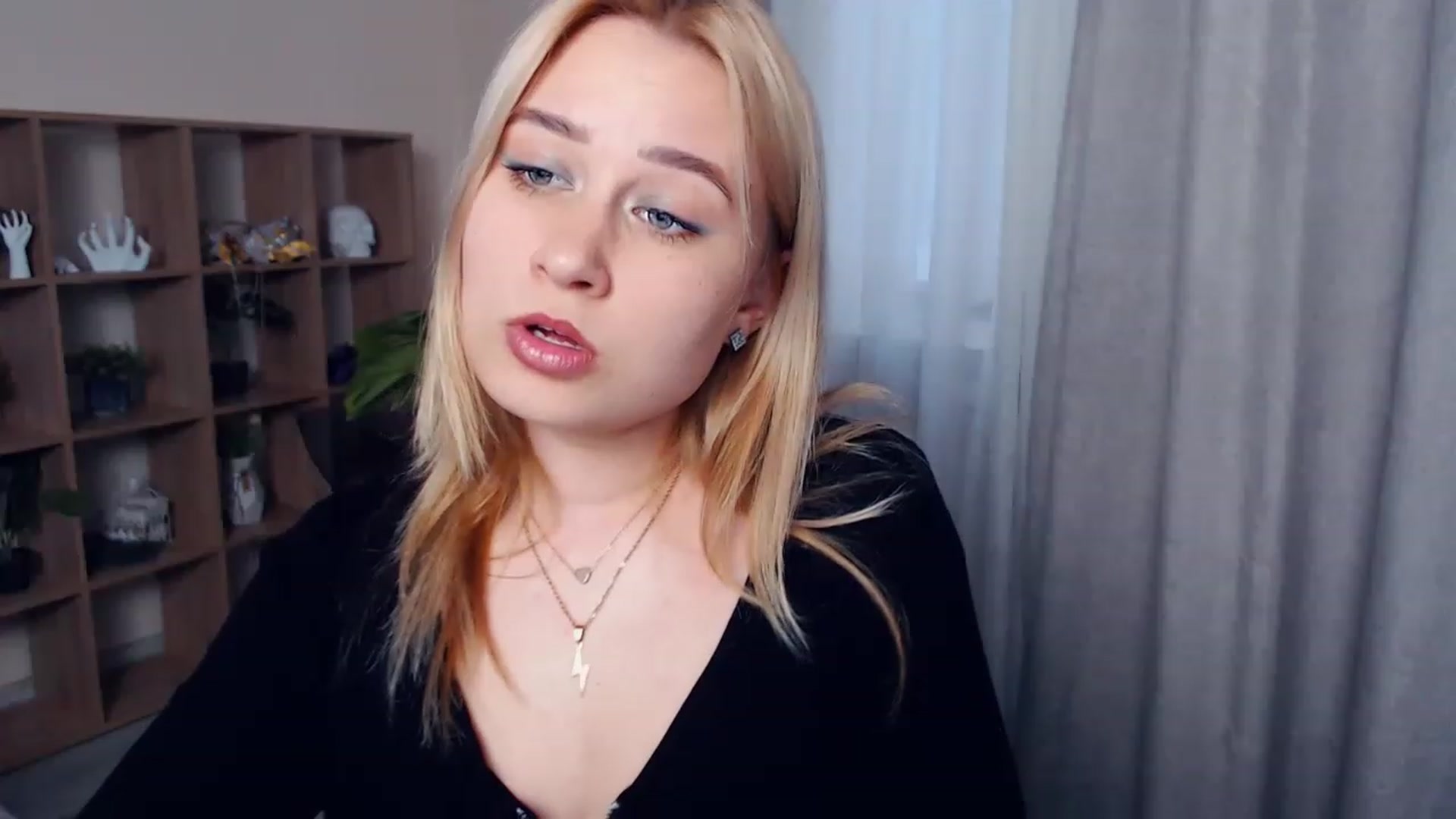 Gallery image thumbnail from Kukla_kolduna's myfreecams stream on, 03/25/2023, 15:08 image 10 of 20