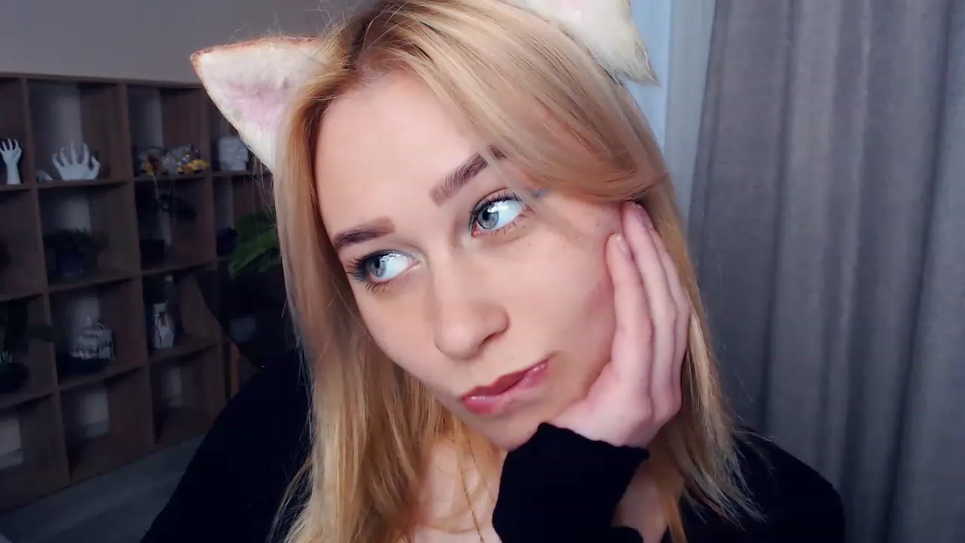 Gallery image thumbnail from Kukla_kolduna's myfreecams stream on, 03/25/2023, 15:08 image 20 of 20