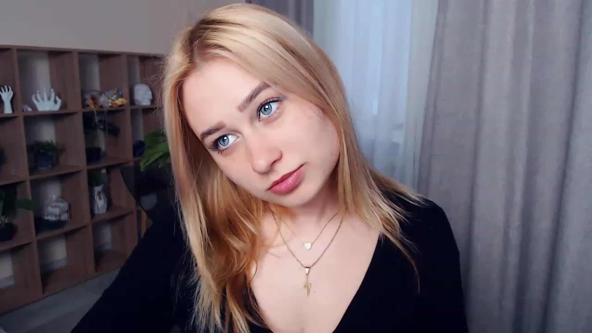 Gallery image thumbnail from Kukla_kolduna's myfreecams stream on, 03/25/2023, 15:08 image 11 of 20