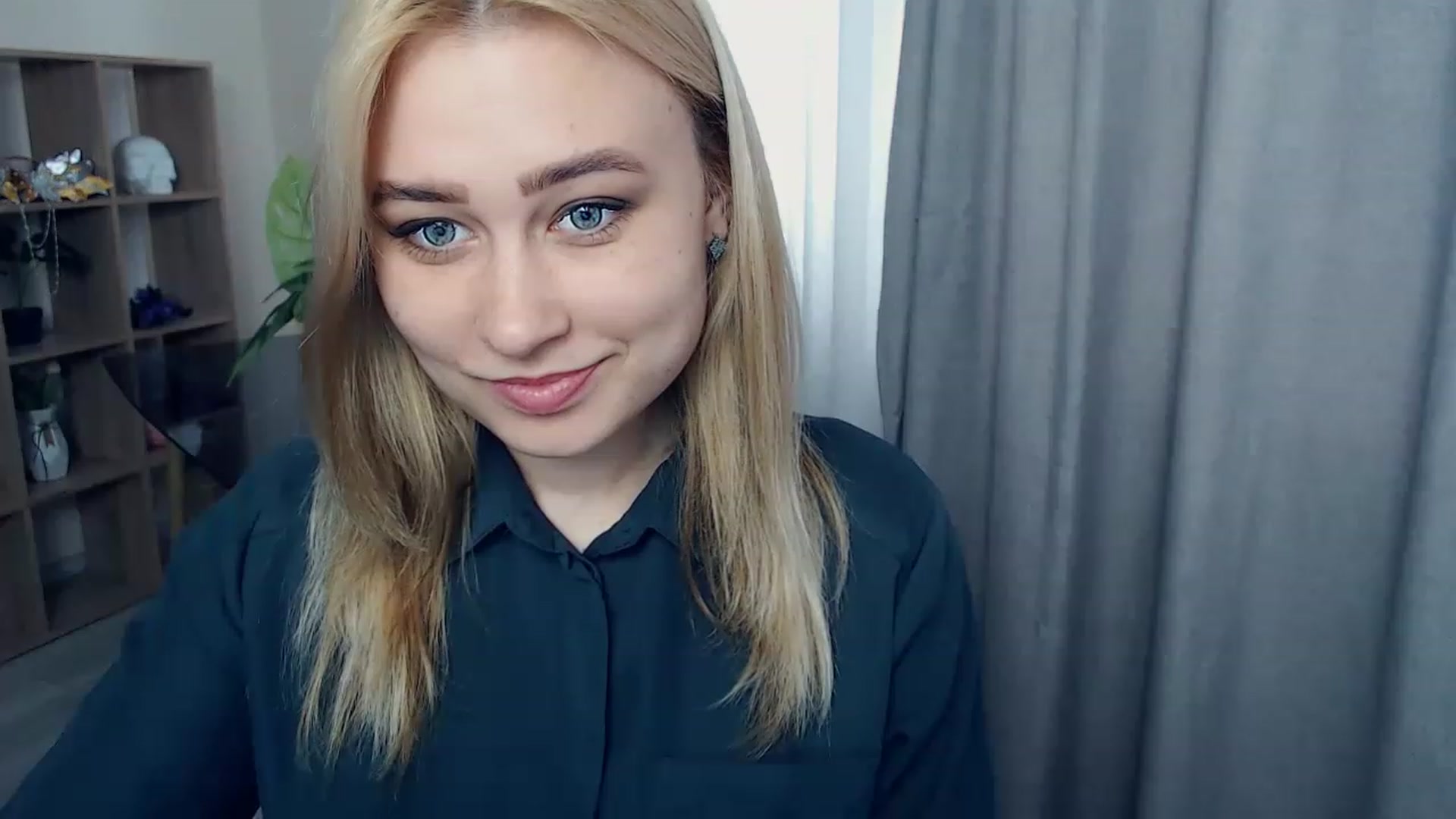 Gallery image thumbnail from Kukla_kolduna's myfreecams stream on, 03/26/2023, 12:52 image 4 of 20