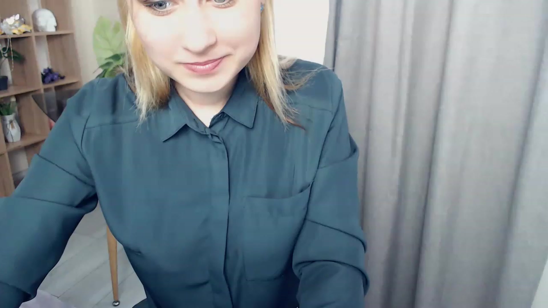 Gallery image thumbnail from Kukla_kolduna's myfreecams stream on, 03/26/2023, 14:32 image 6 of 20