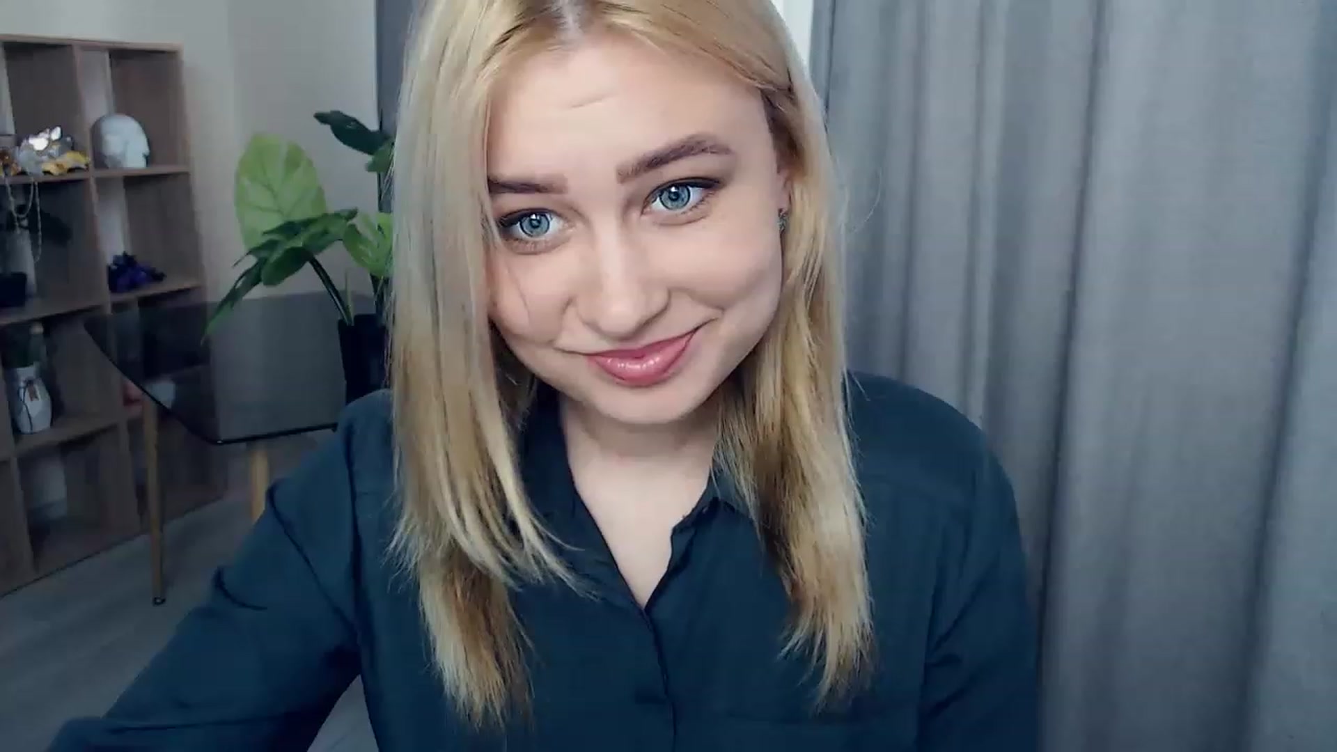 Gallery image thumbnail from Kukla_kolduna's myfreecams stream on, 03/26/2023, 14:32 image 17 of 20