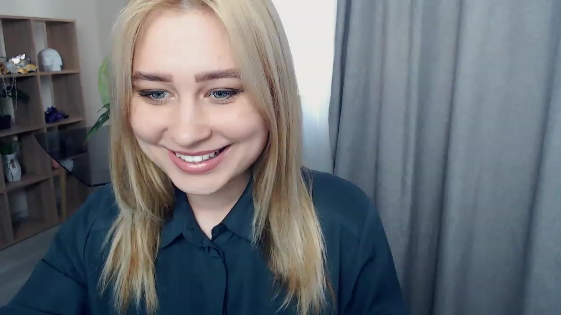 Gallery image thumbnail from Kukla_kolduna's myfreecams stream on, 03/26/2023, 14:32 image 12 of 20