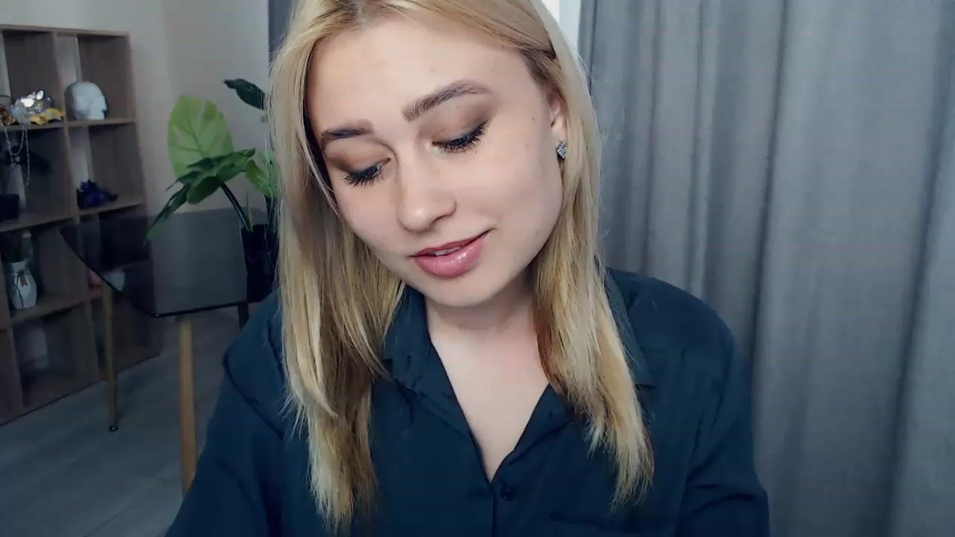 Gallery image thumbnail from Kukla_kolduna's myfreecams stream on, 03/26/2023, 14:32 image 20 of 20