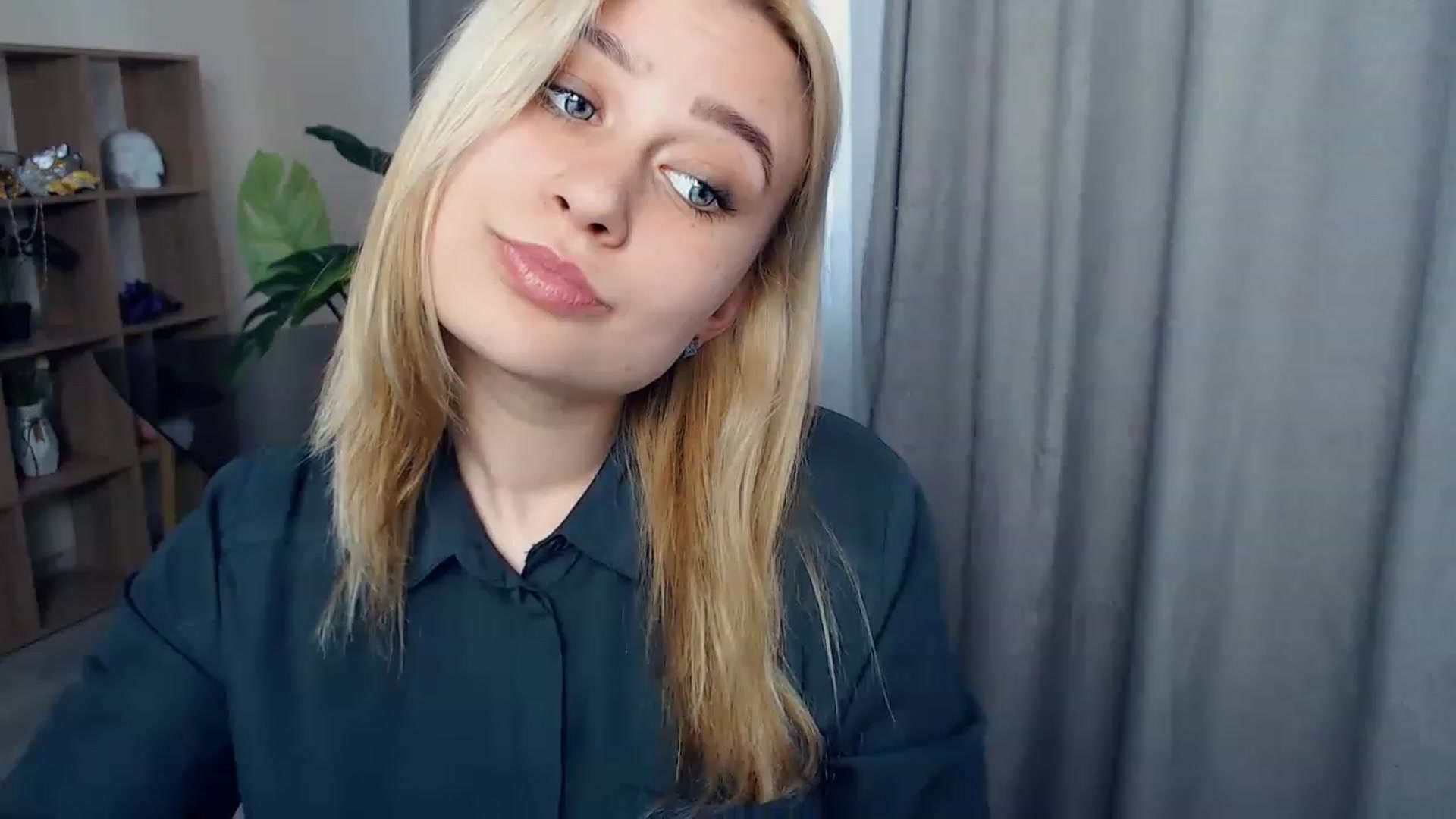 Gallery image thumbnail from Kukla_kolduna's myfreecams stream on, 03/26/2023, 15:12 image 14 of 20