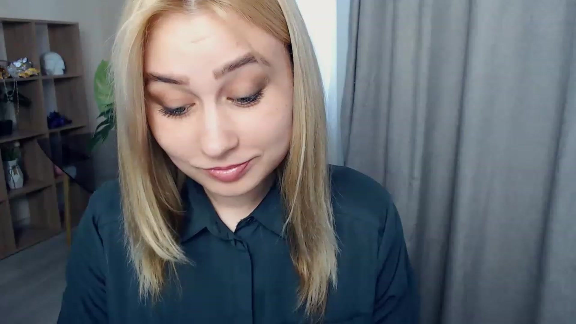 Gallery image thumbnail from Kukla_kolduna's myfreecams stream on, 03/26/2023, 15:12 image 8 of 20