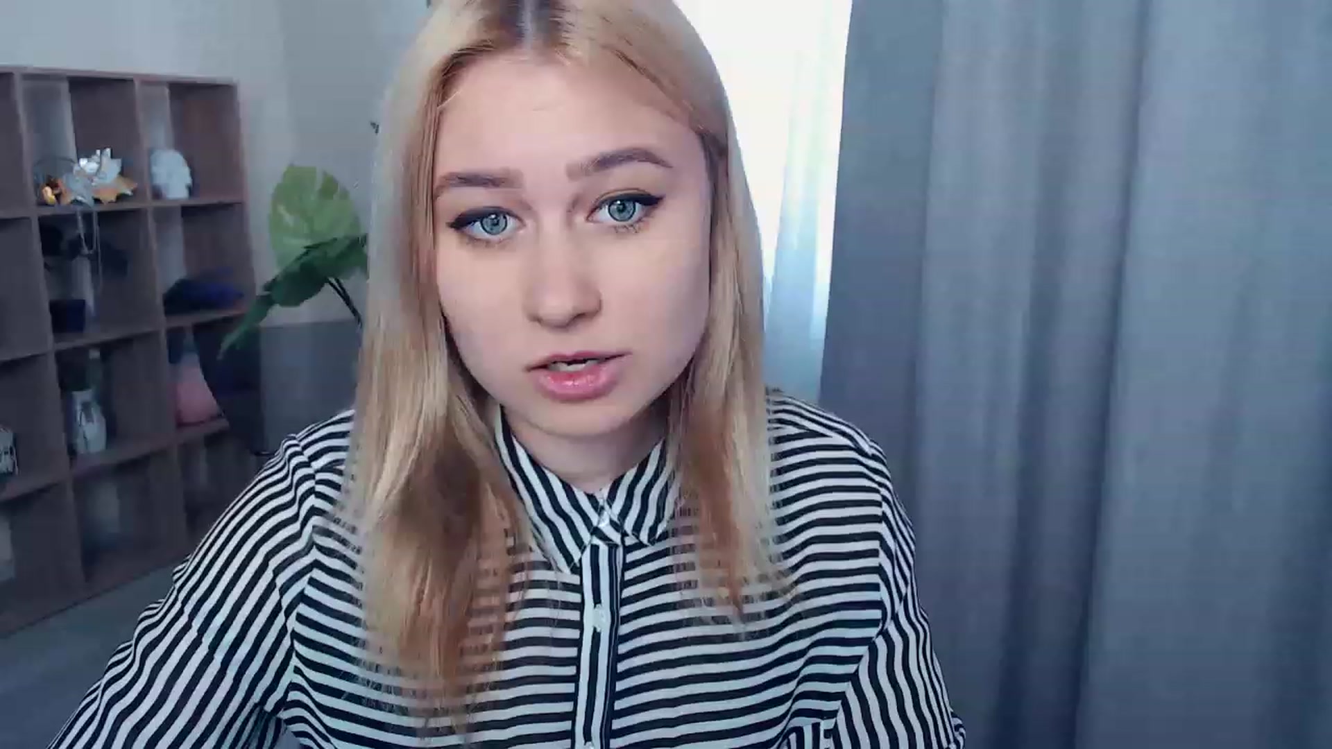Gallery image thumbnail from Kukla_kolduna's myfreecams stream on, 03/30/2023, 13:41 image 12 of 20
