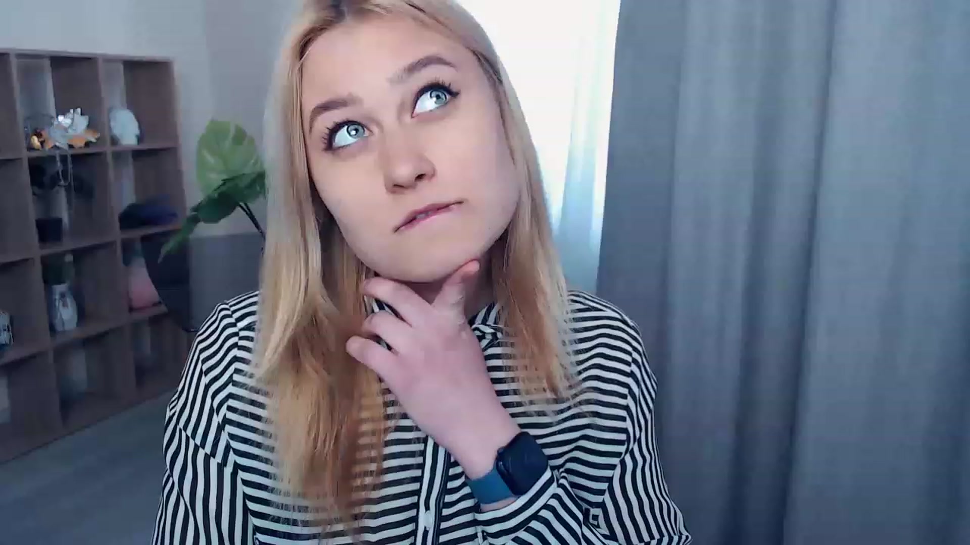Gallery image thumbnail from Kukla_kolduna's myfreecams stream on, 03/30/2023, 13:41 image 11 of 20