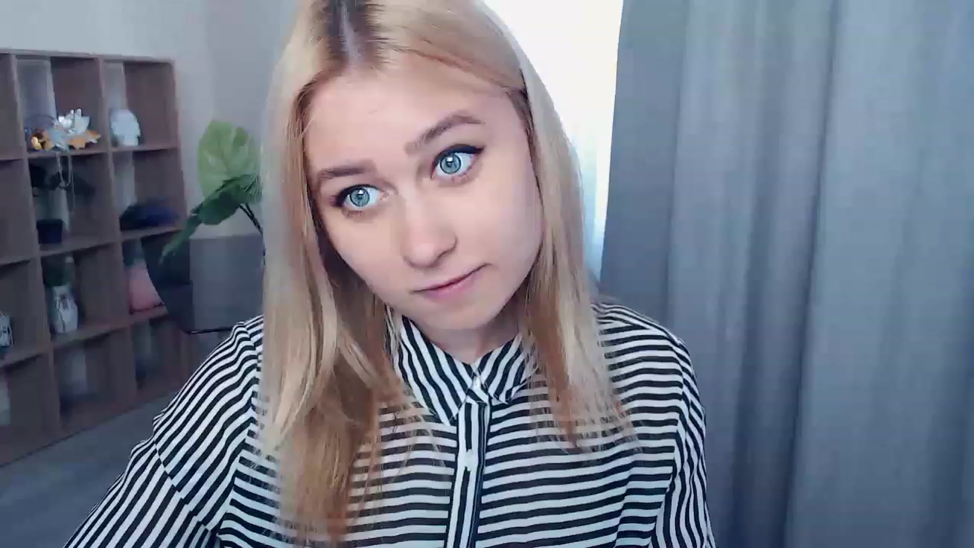 Gallery image thumbnail from Kukla_kolduna's myfreecams stream on, 03/30/2023, 13:41 image 13 of 20