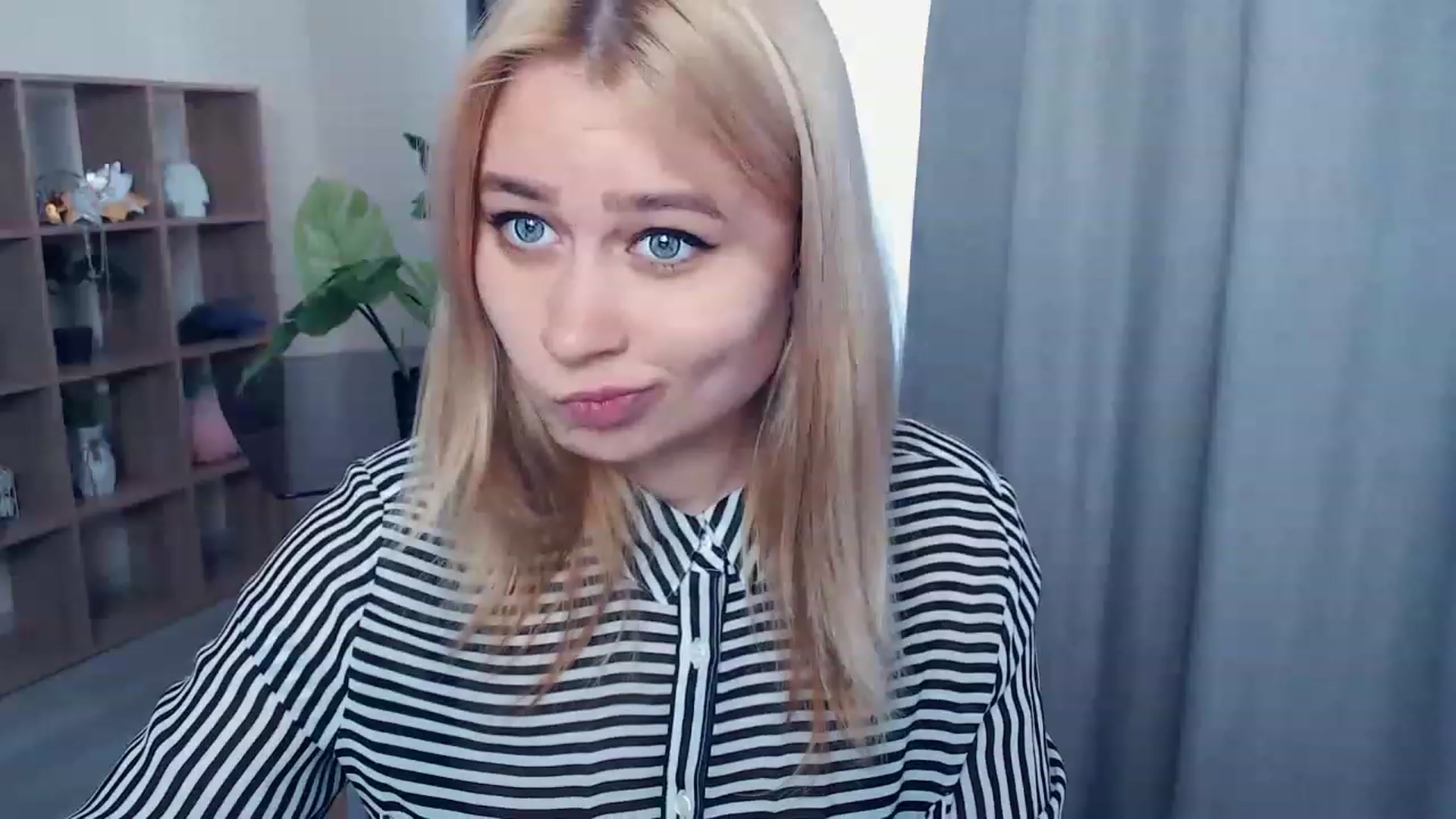 Gallery image thumbnail from Kukla_kolduna's myfreecams stream on, 03/30/2023, 13:41 image 2 of 20