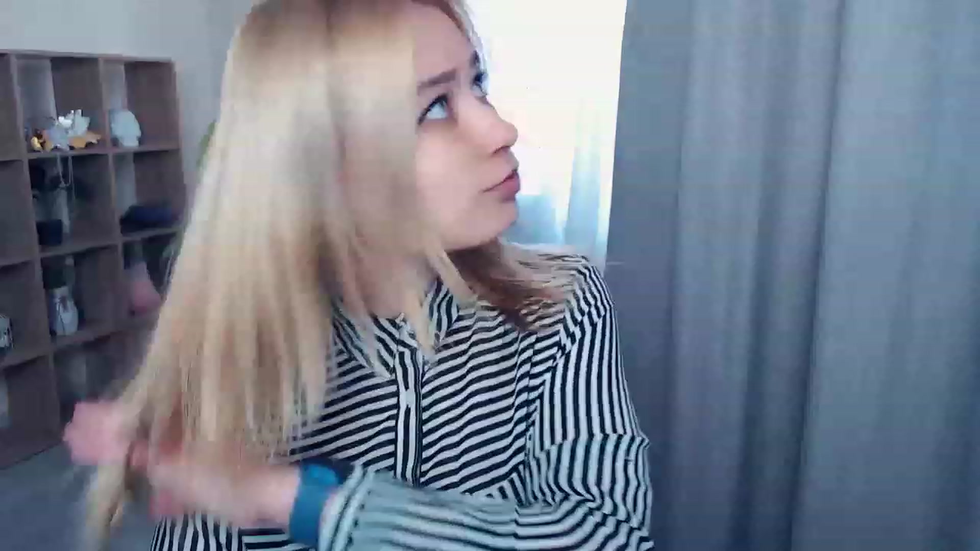 Gallery image thumbnail from Kukla_kolduna's myfreecams stream on, 03/30/2023, 13:41 image 8 of 20