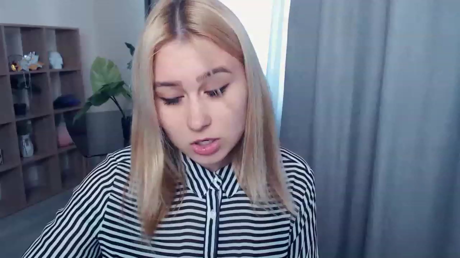 Gallery image thumbnail from Kukla_kolduna's myfreecams stream on, 03/30/2023, 15:04 image 10 of 20