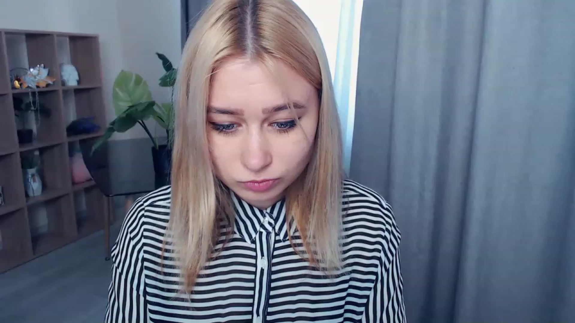 Gallery image thumbnail from Kukla_kolduna's myfreecams stream on, 03/30/2023, 15:04 image 9 of 20