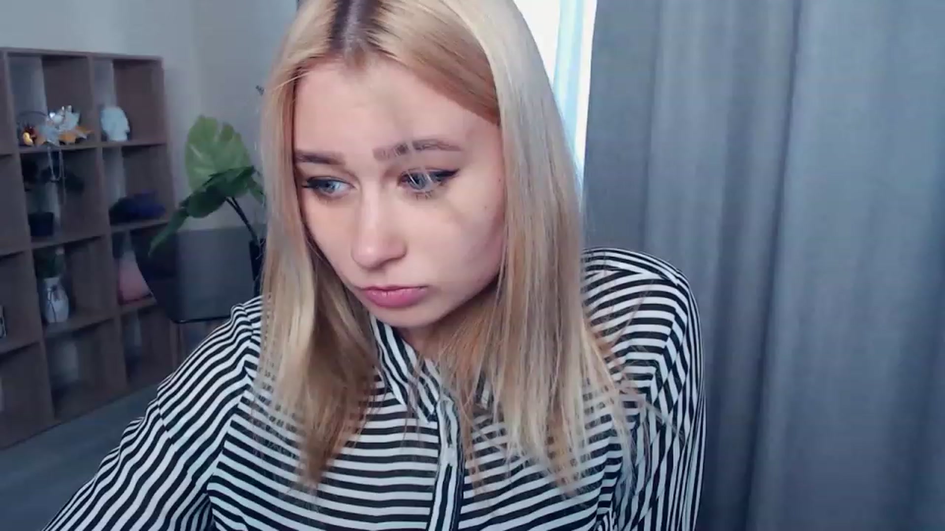 Gallery image thumbnail from Kukla_kolduna's myfreecams stream on, 03/30/2023, 15:04 image 13 of 20