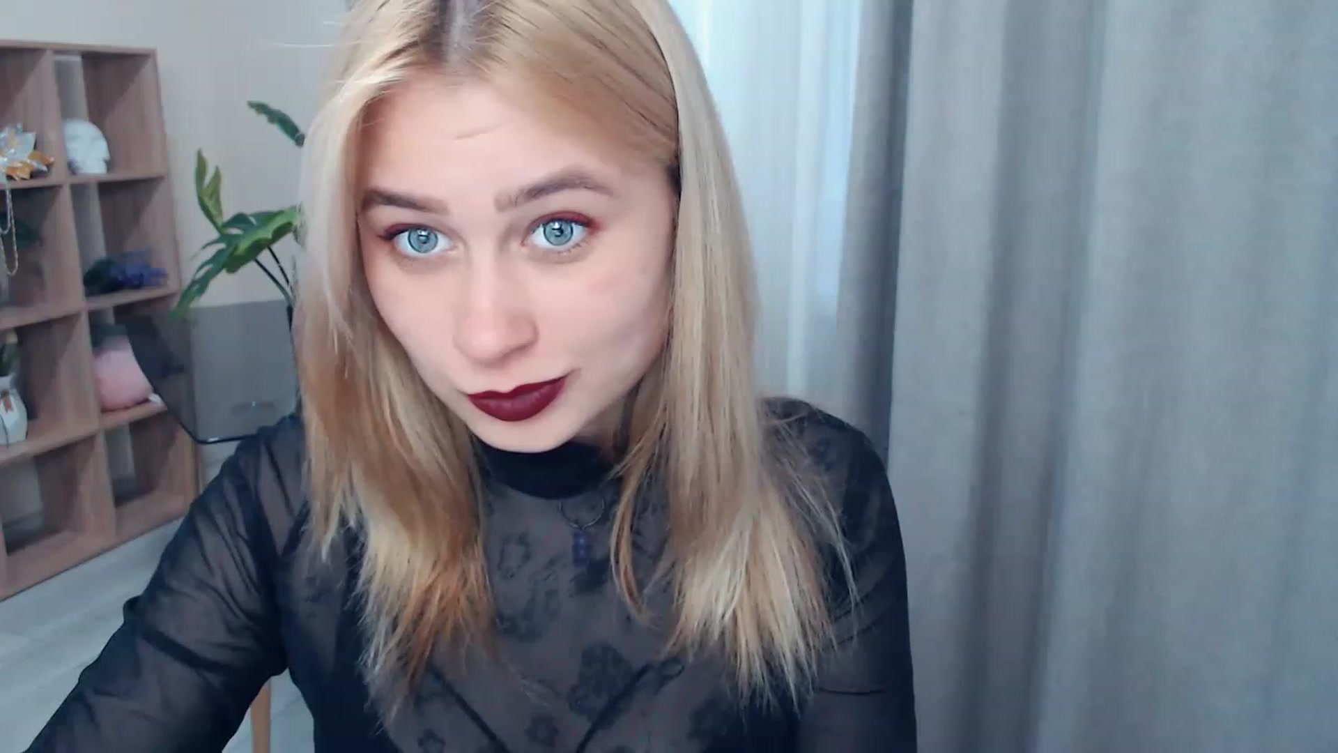 Gallery image thumbnail from Kukla_kolduna's myfreecams stream on, 03/31/2023, 17:09 image 3 of 20
