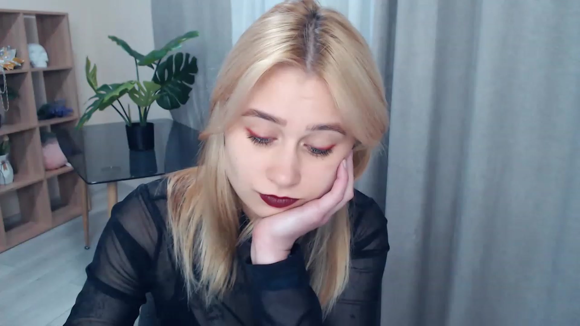 Gallery image thumbnail from Kukla_kolduna's myfreecams stream on, 03/31/2023, 17:09 image 11 of 20