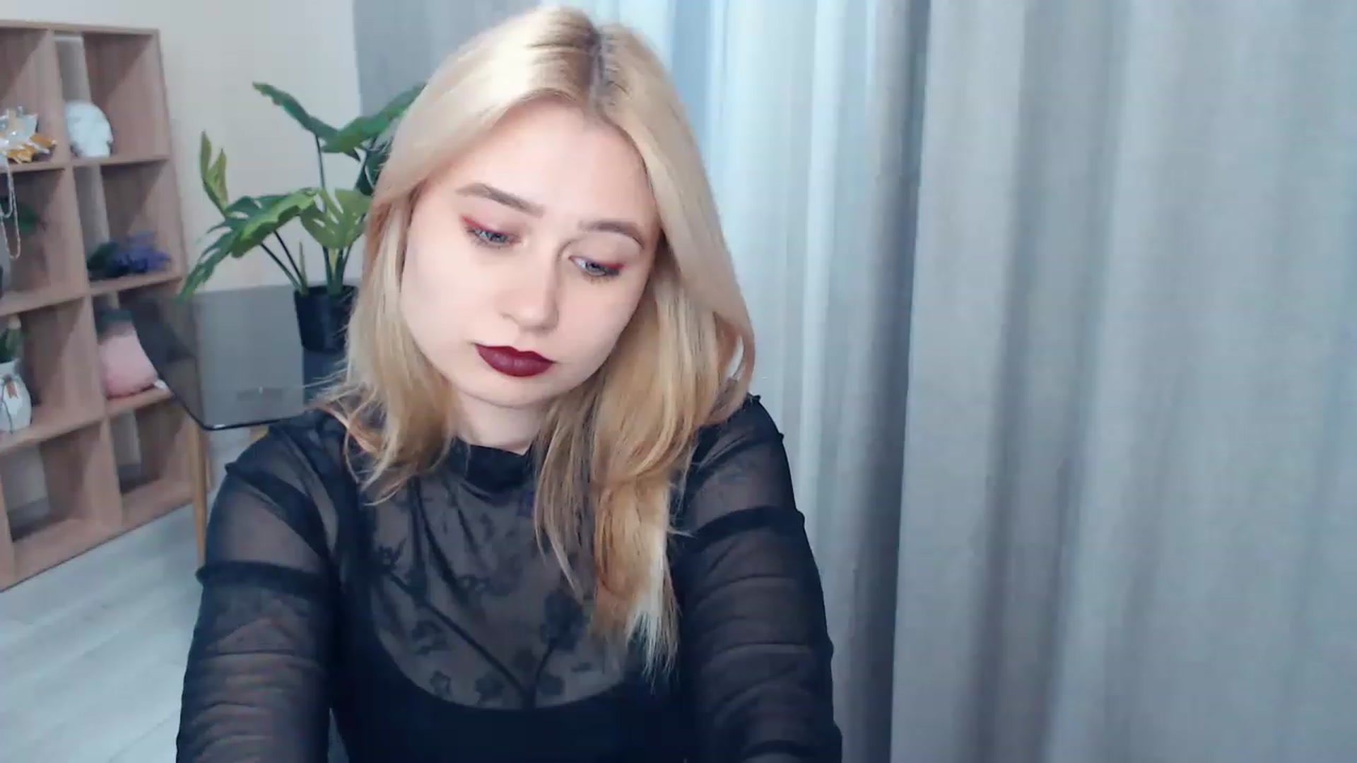 Gallery image thumbnail from Kukla_kolduna's myfreecams stream on, 03/31/2023, 17:09 image 12 of 20