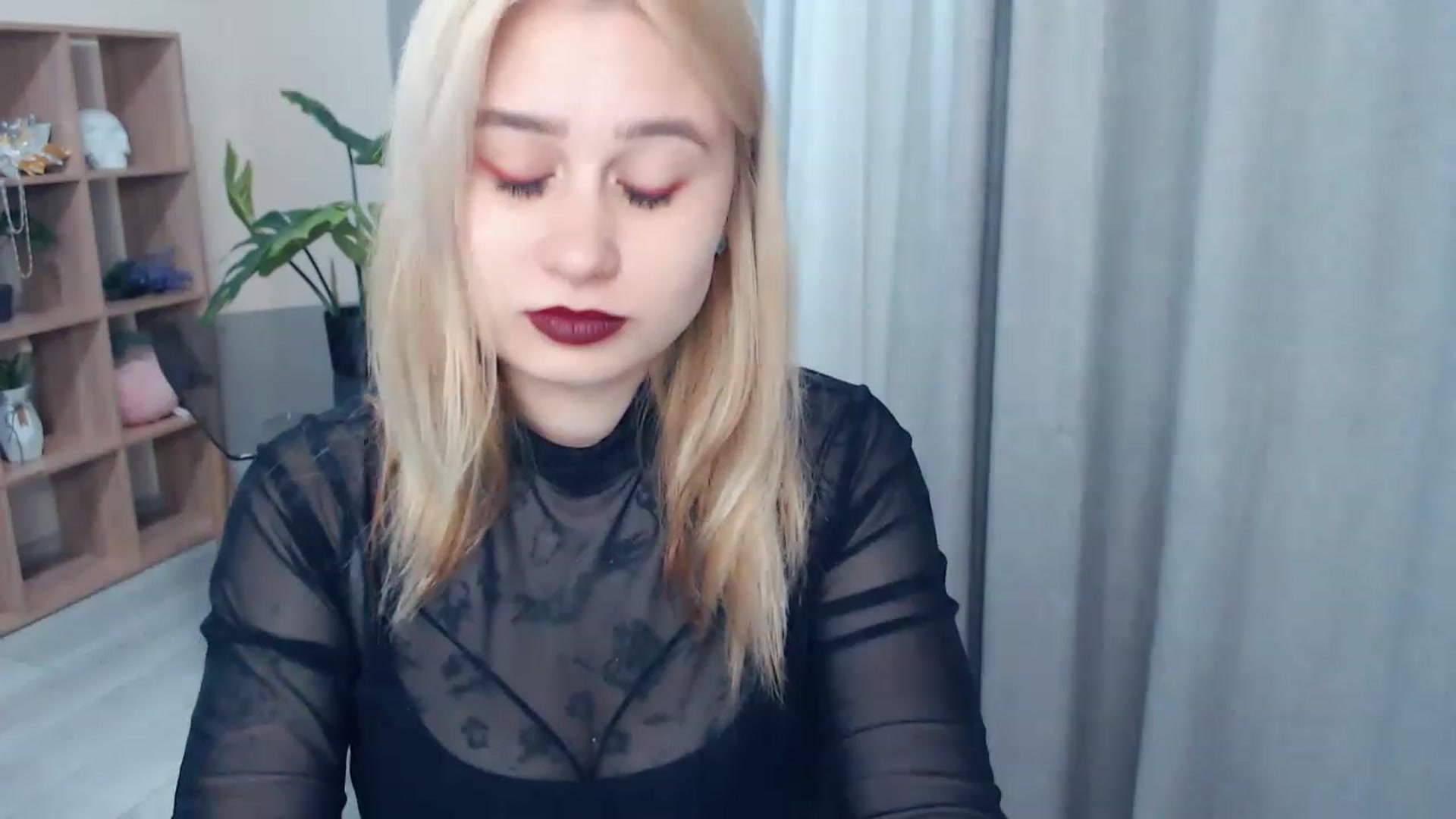 Gallery image thumbnail from Kukla_kolduna's myfreecams stream on, 03/31/2023, 17:09 image 20 of 20