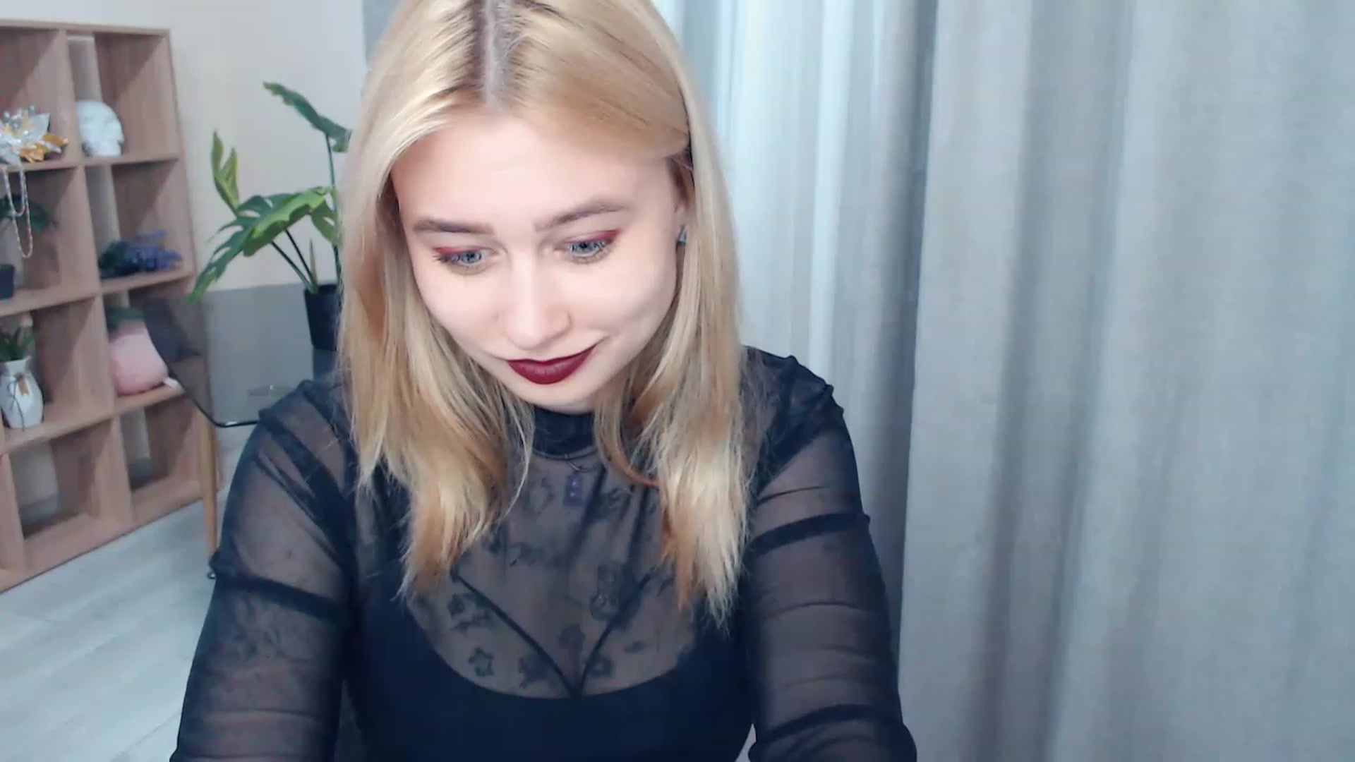 Gallery image thumbnail from Kukla_kolduna's myfreecams stream on, 03/31/2023, 17:09 image 17 of 20