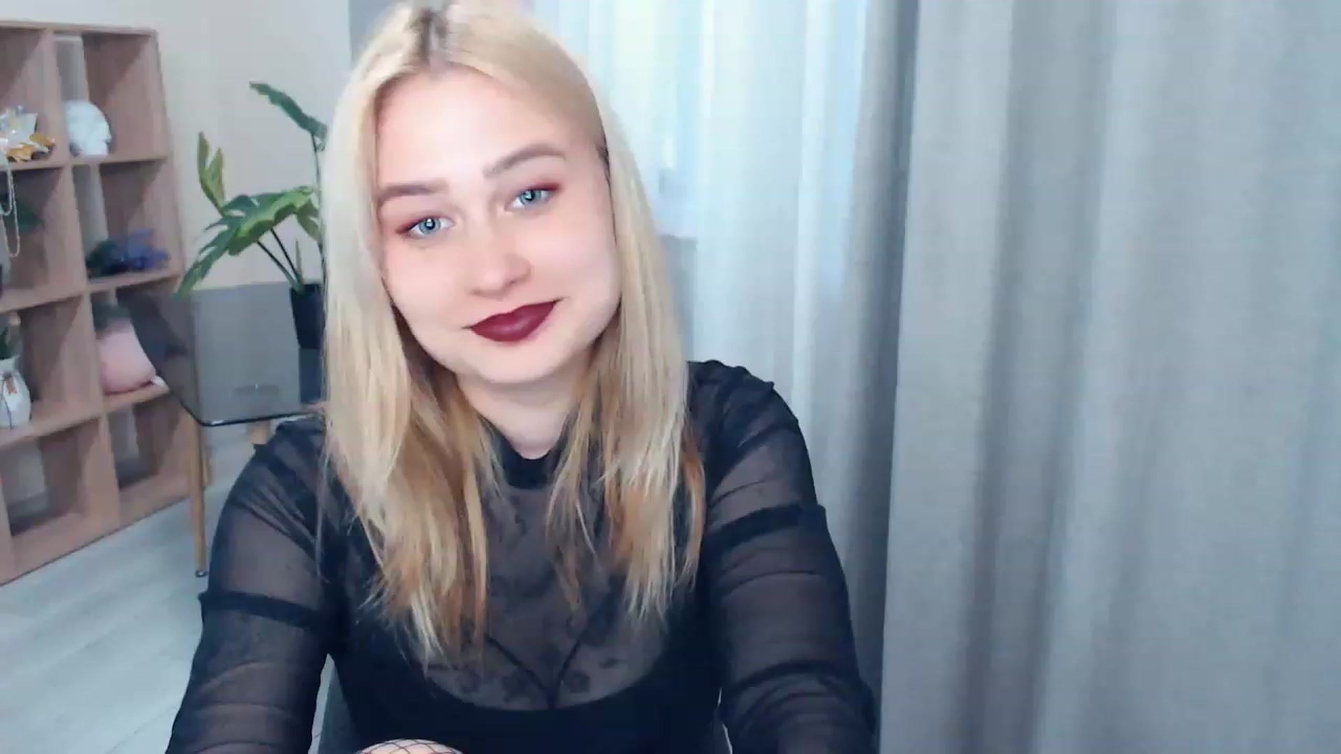 Gallery image thumbnail from Kukla_kolduna's myfreecams stream on, 03/31/2023, 17:09 image 7 of 20