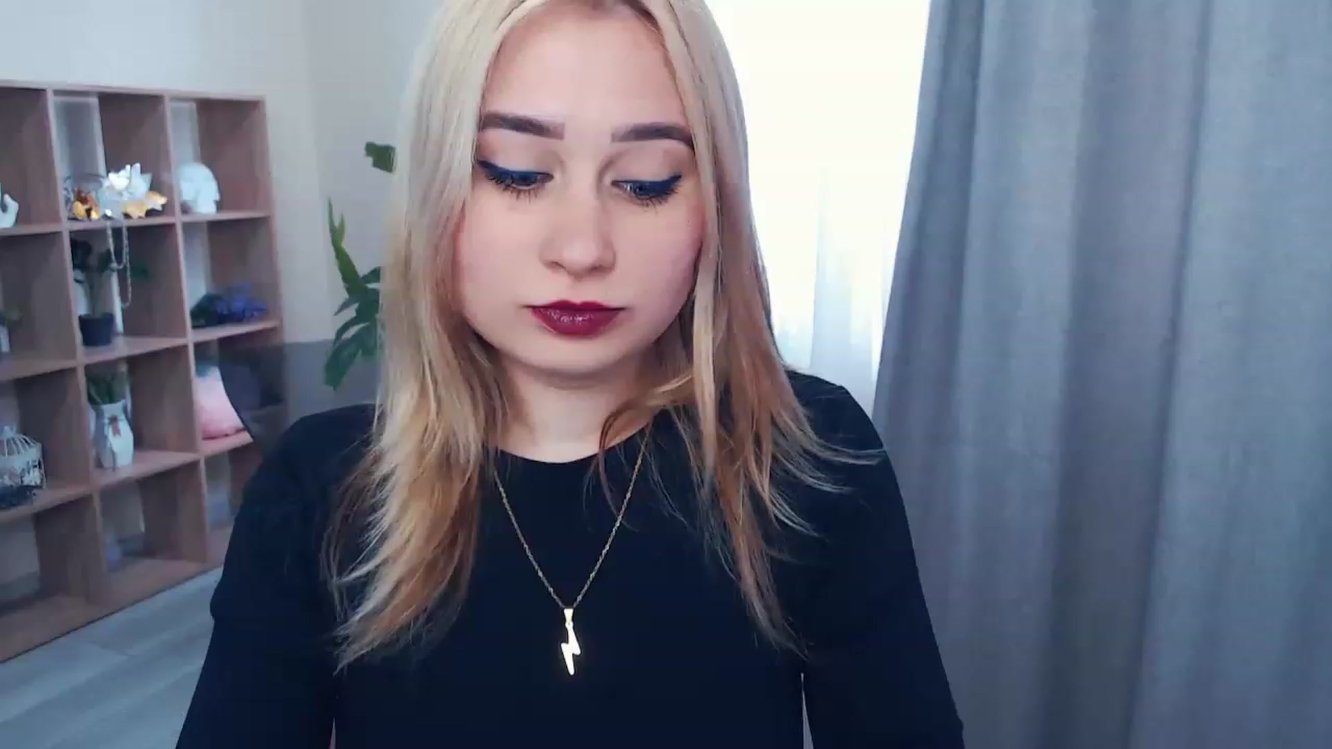 Gallery image thumbnail from Kukla_kolduna's myfreecams stream on, 04/01/2023, 13:06 image 1 of 20