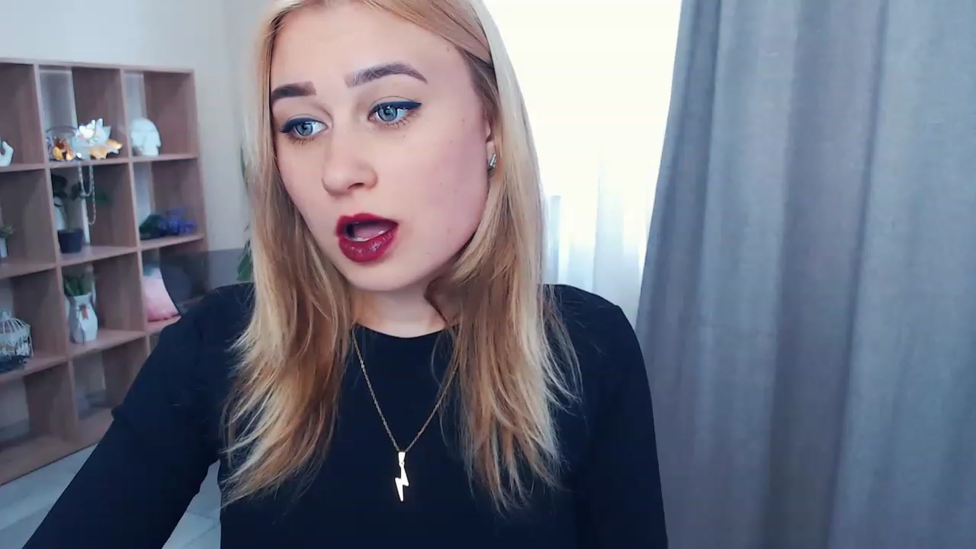 Gallery image thumbnail from Kukla_kolduna's myfreecams stream on, 04/01/2023, 13:06 image 2 of 20